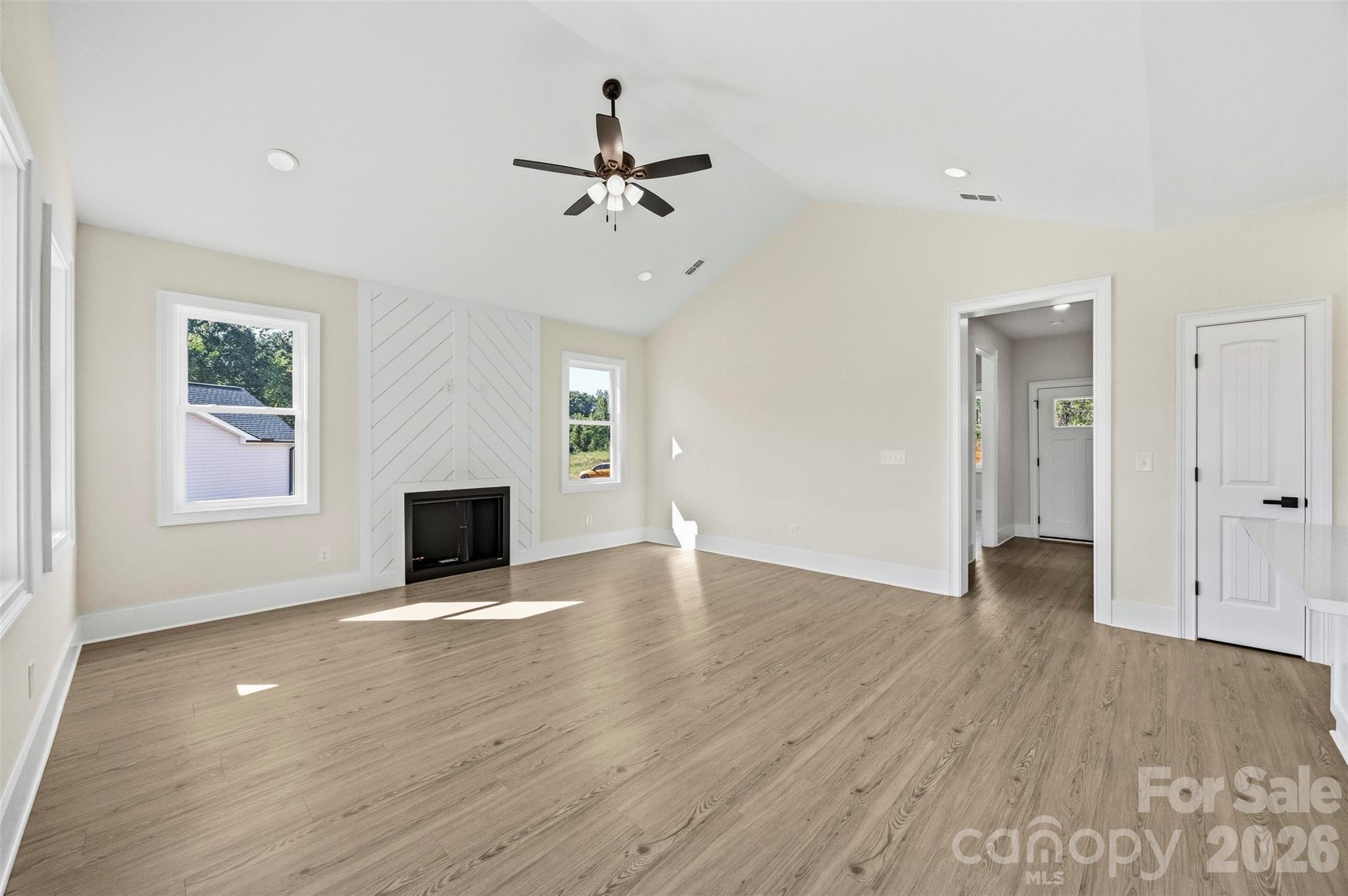 142 Brat Way Property Photo 10