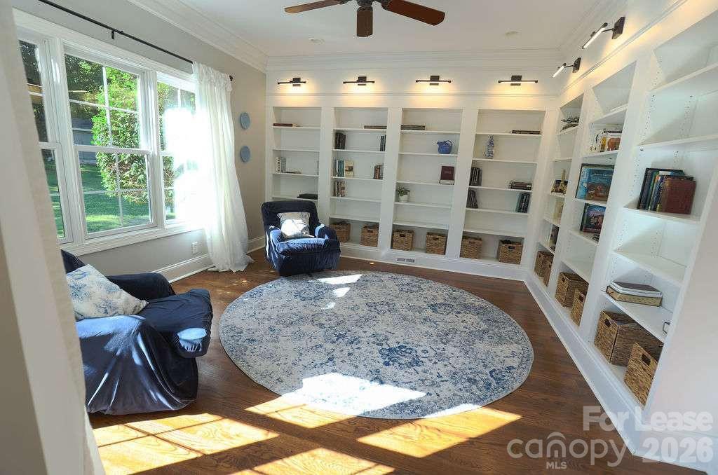 107 Sunset Bay Drive Property Photo 11