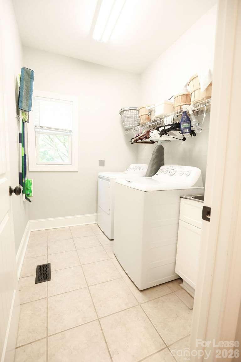 107 Sunset Bay Drive Property Photo 25