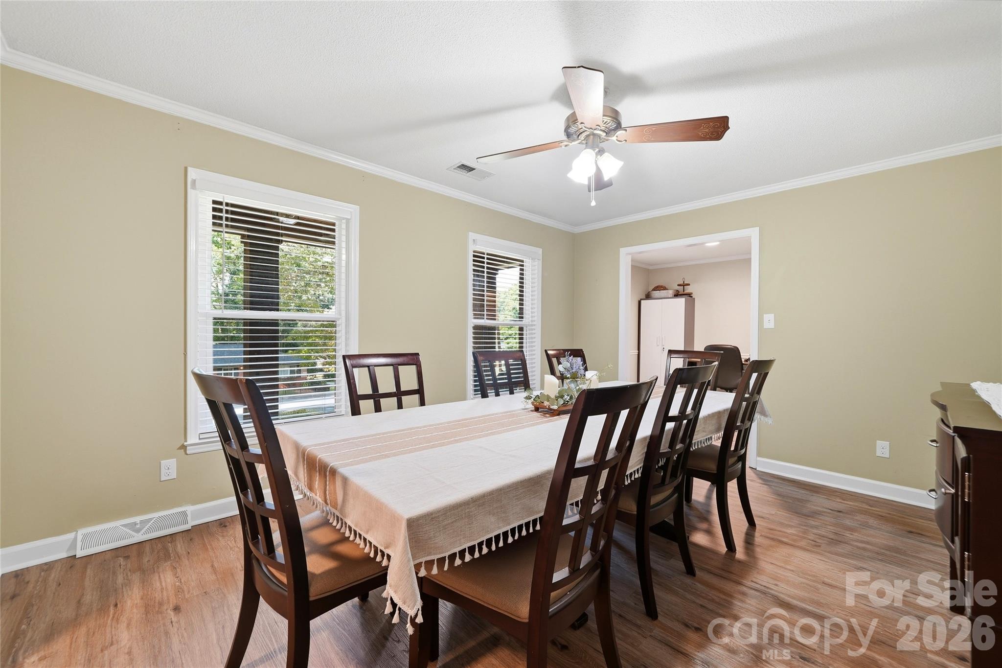 718 E Hoke Street Property Photo 10