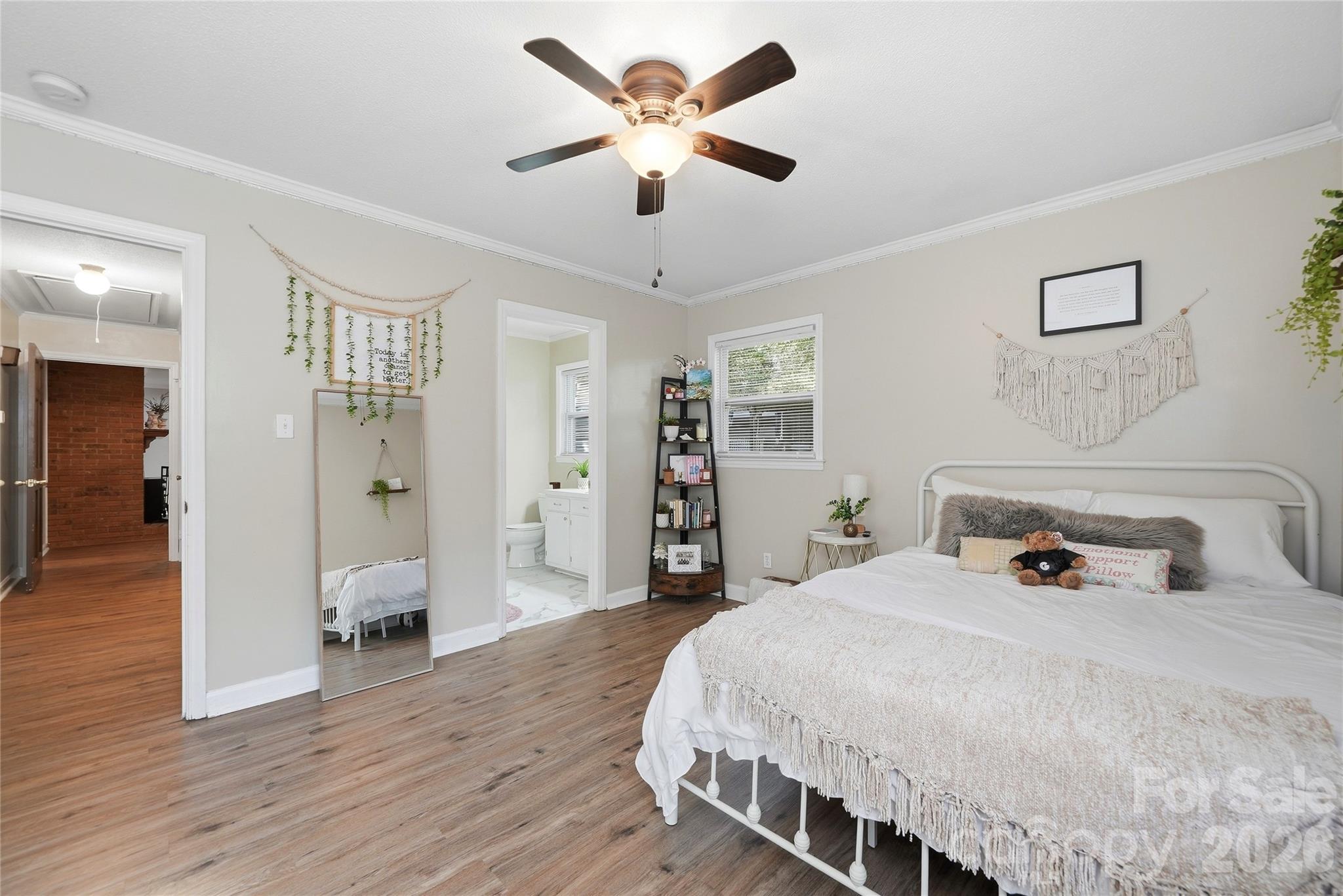 718 E Hoke Street Property Photo 13