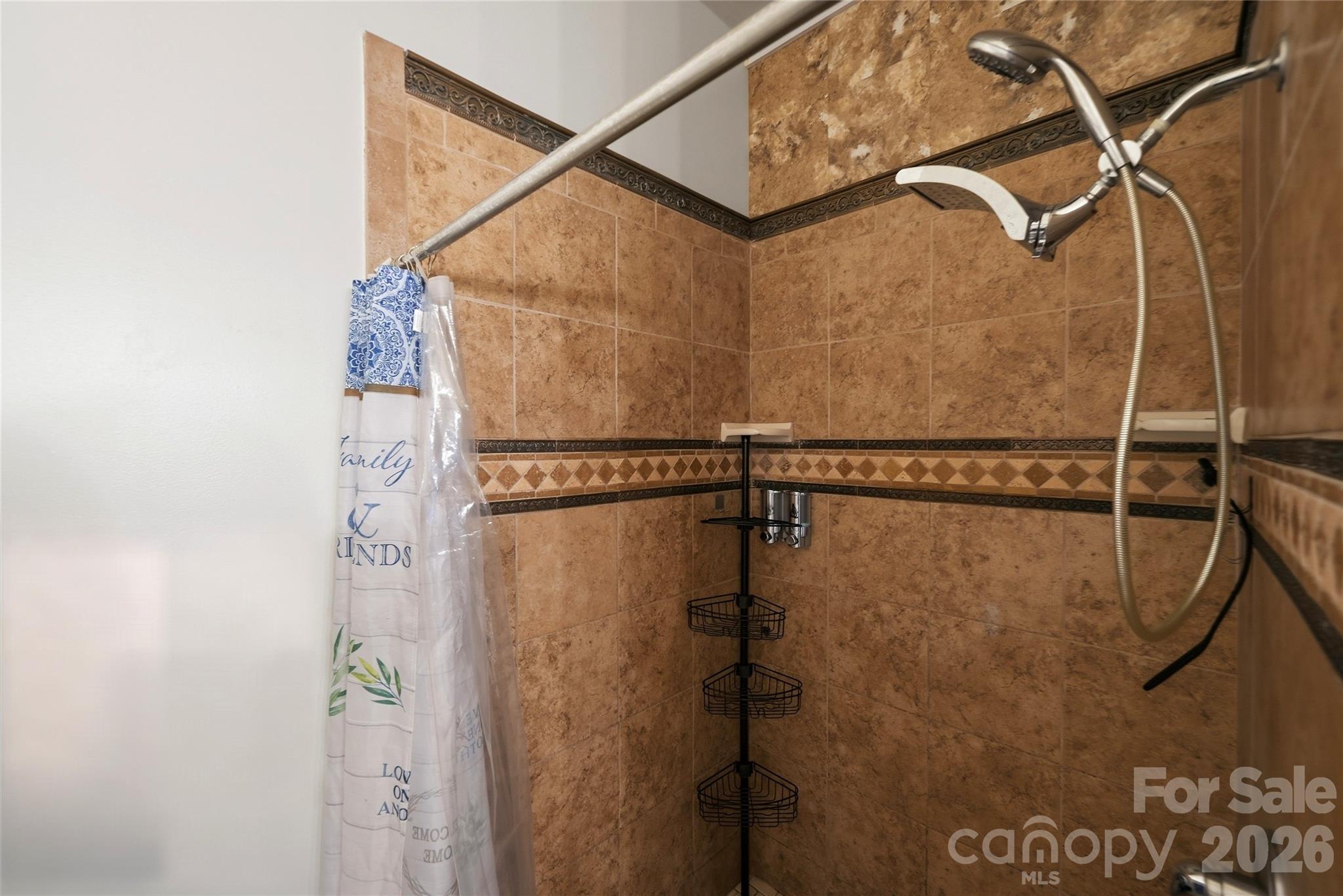 718 E Hoke Street Property Photo 25