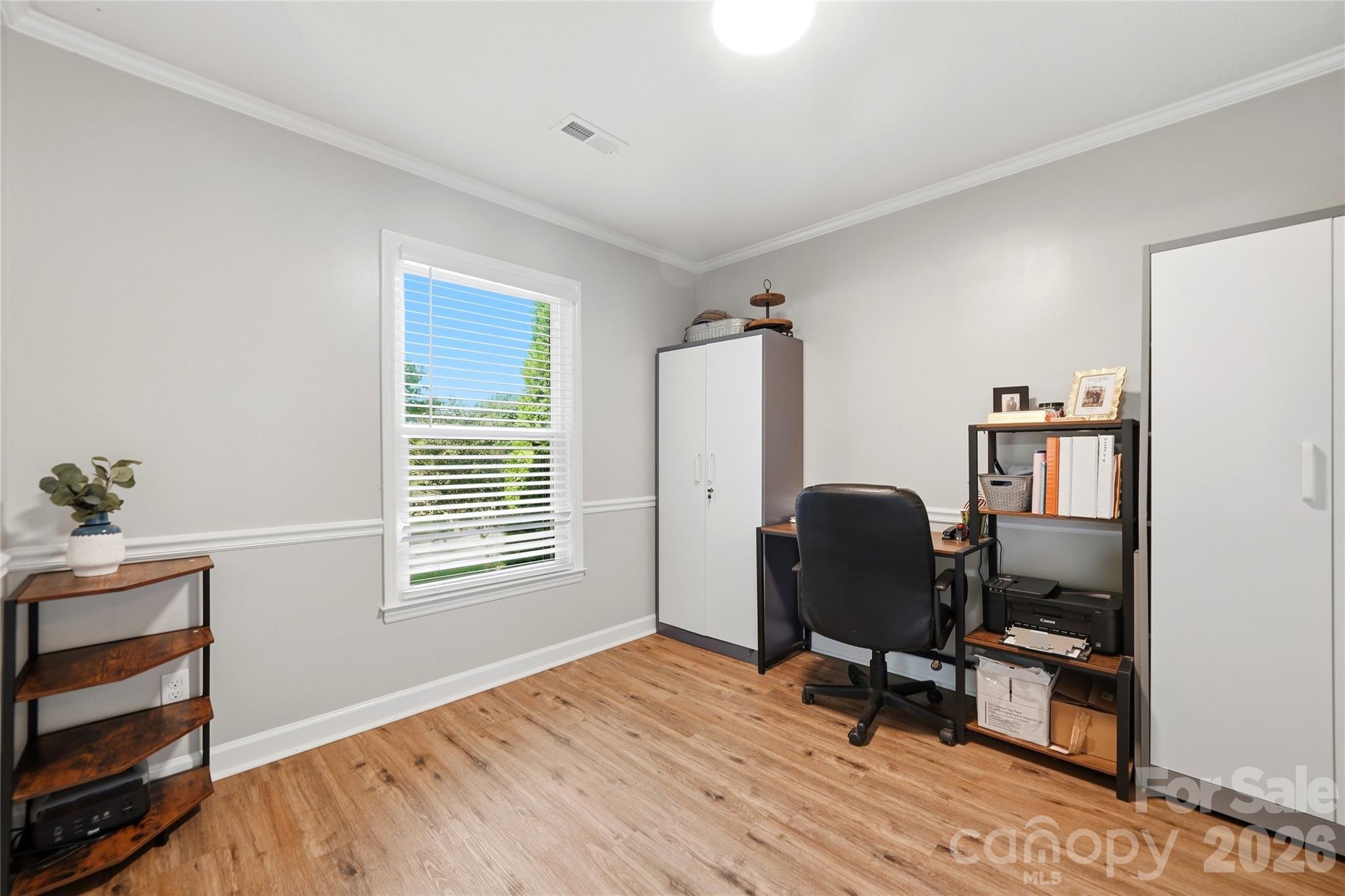 718 E Hoke Street Property Photo 26