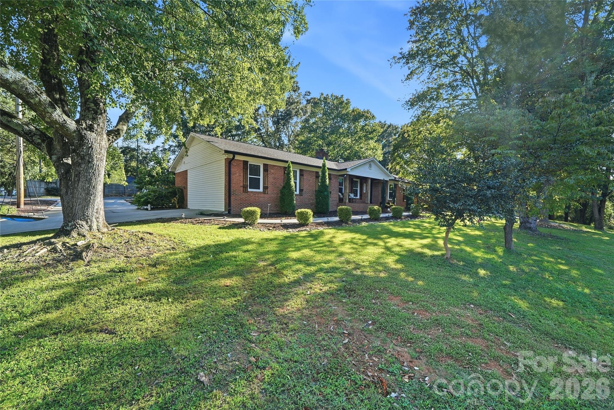 718 E Hoke Street Property Photo 36