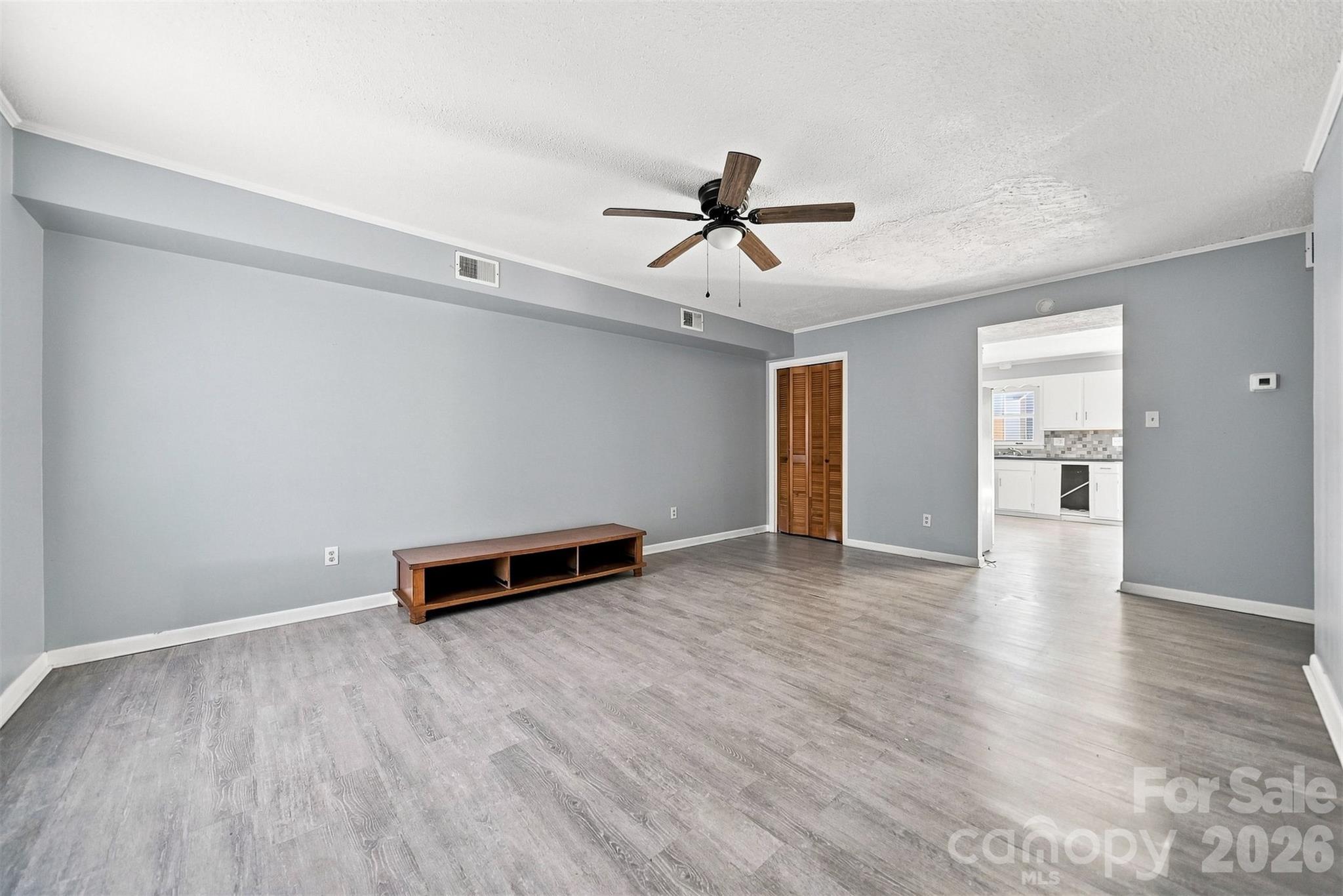 402 S Ashe Avenue Property Photo 11
