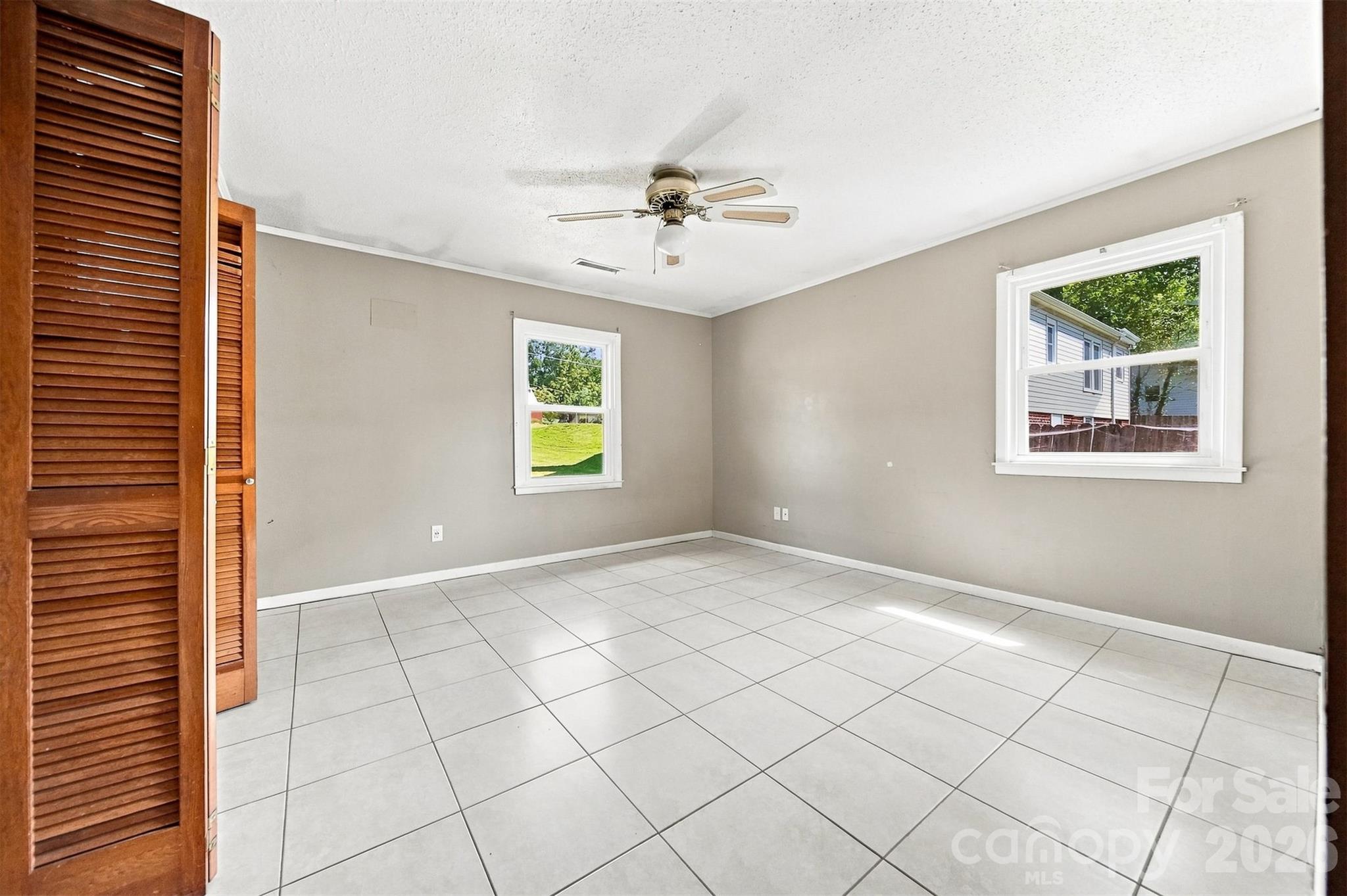 402 S Ashe Avenue Property Photo 23