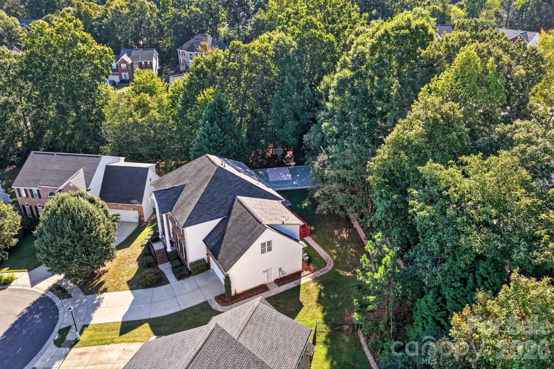 2502 Sandy Ridge Lane Property Photo 7