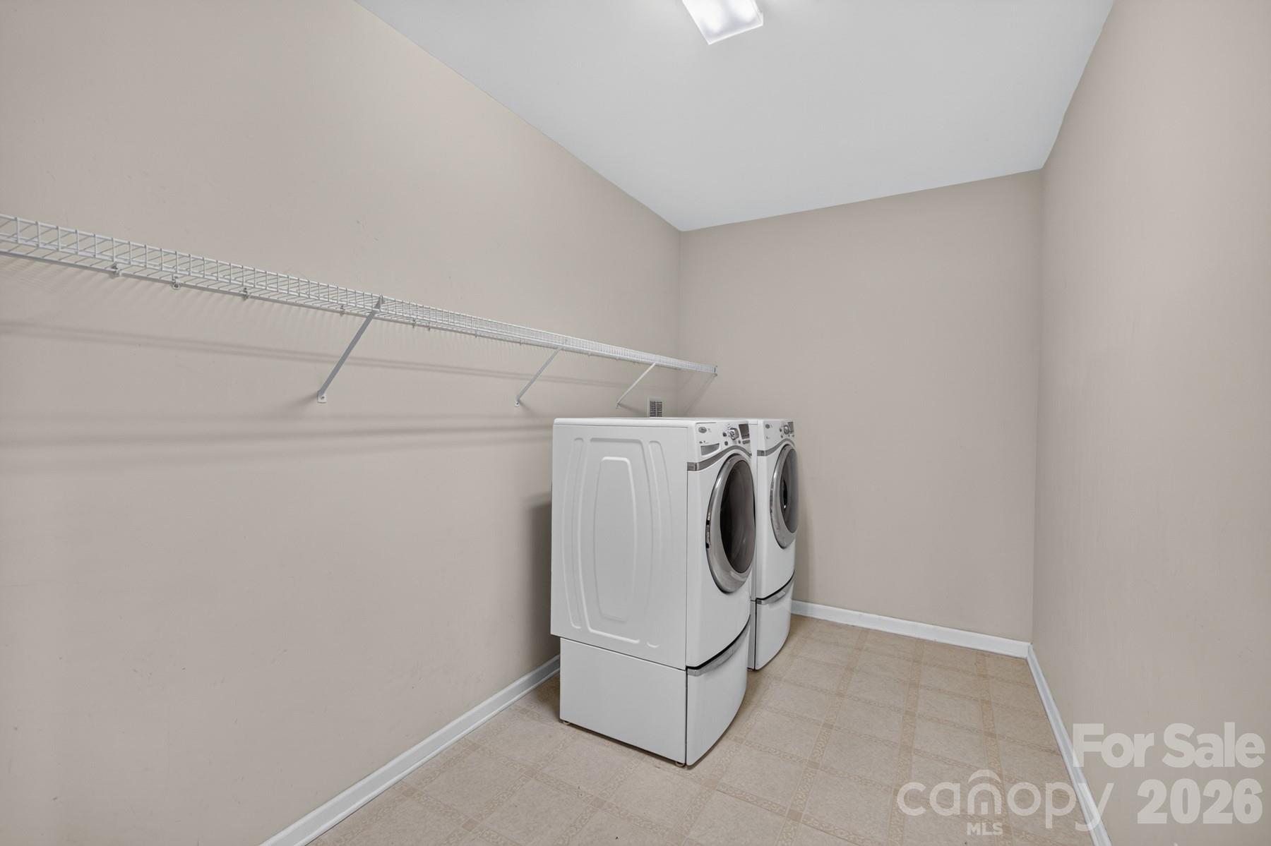 2502 Sandy Ridge Lane Property Photo 31