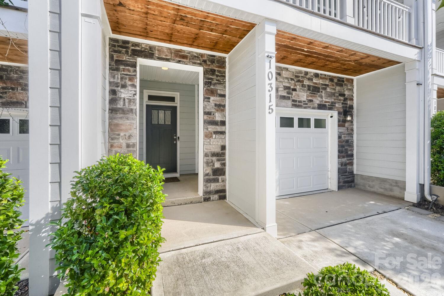 10315 Glenmere Creek Circle Property Photo 1