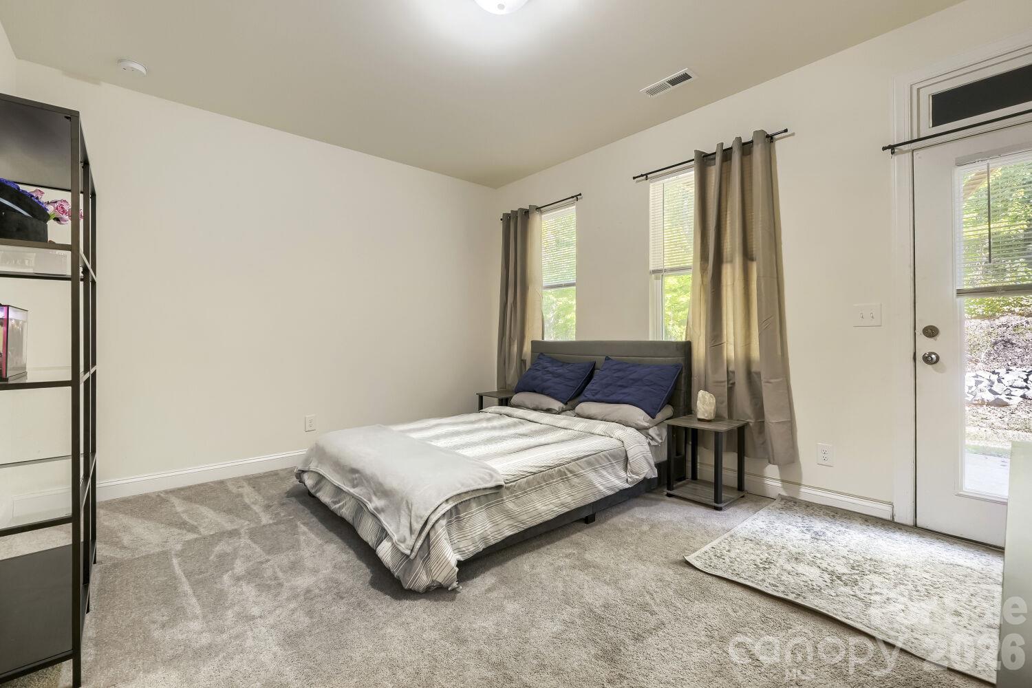 10315 Glenmere Creek Circle Property Photo 4