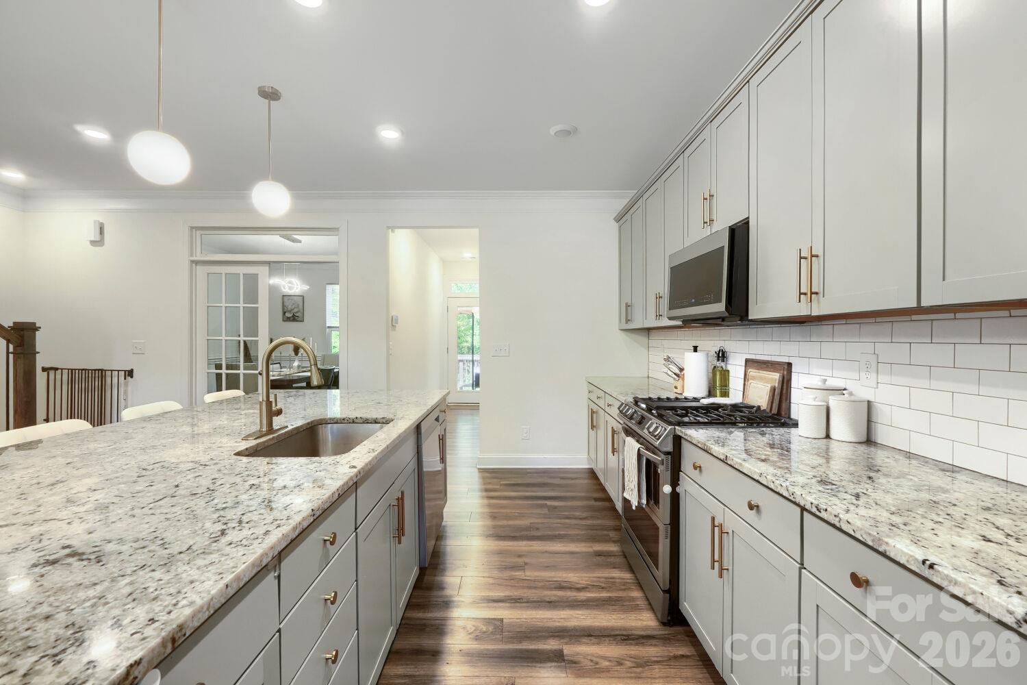 10315 Glenmere Creek Circle Property Photo 9