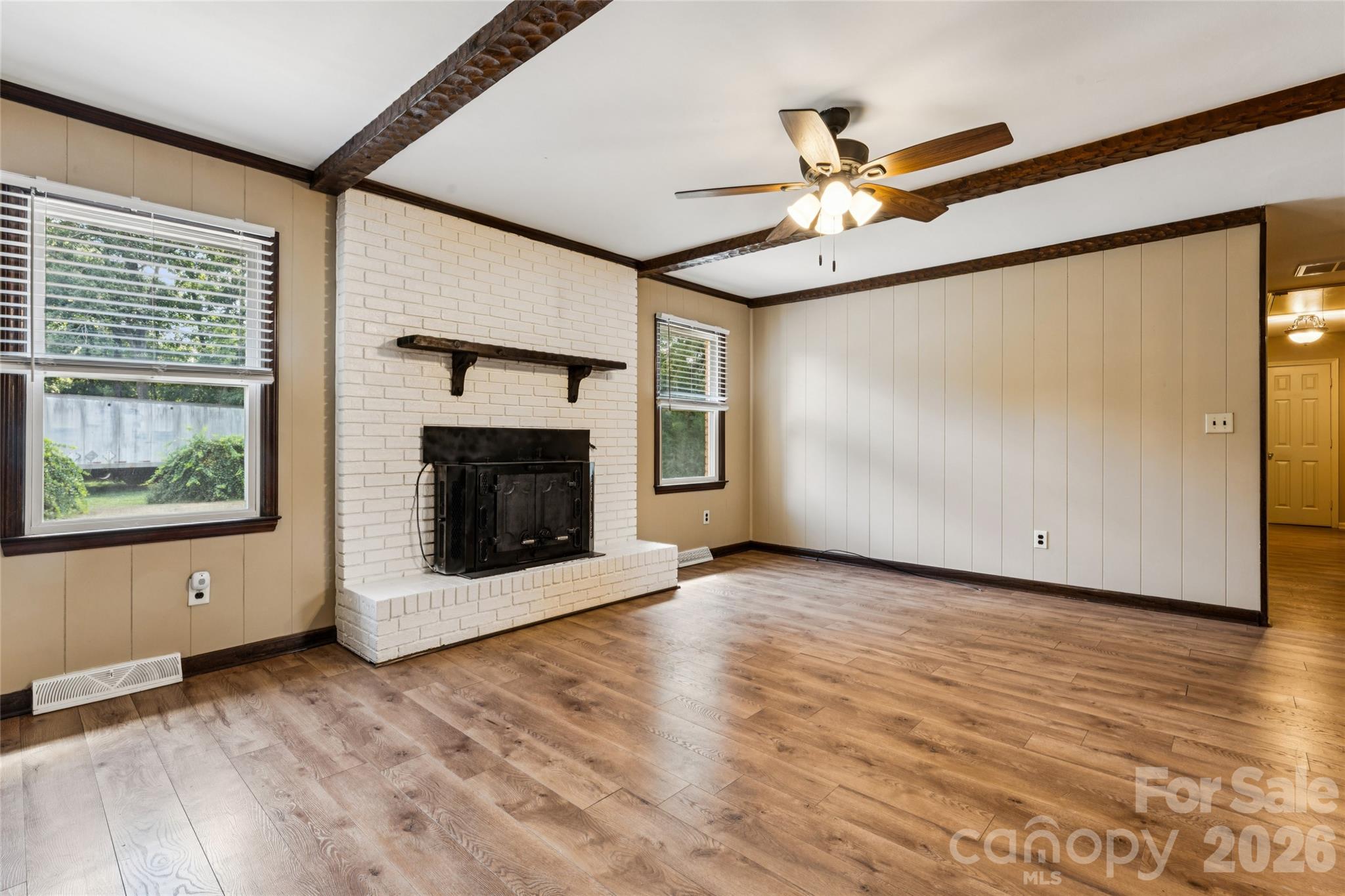 5560 Roberta Road Property Photo 8