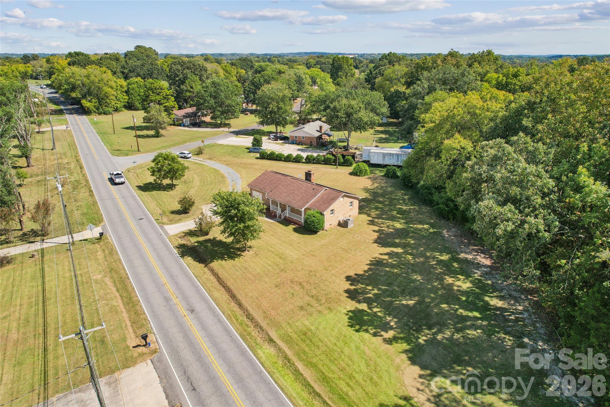 5560 Roberta Road Property Photo 14
