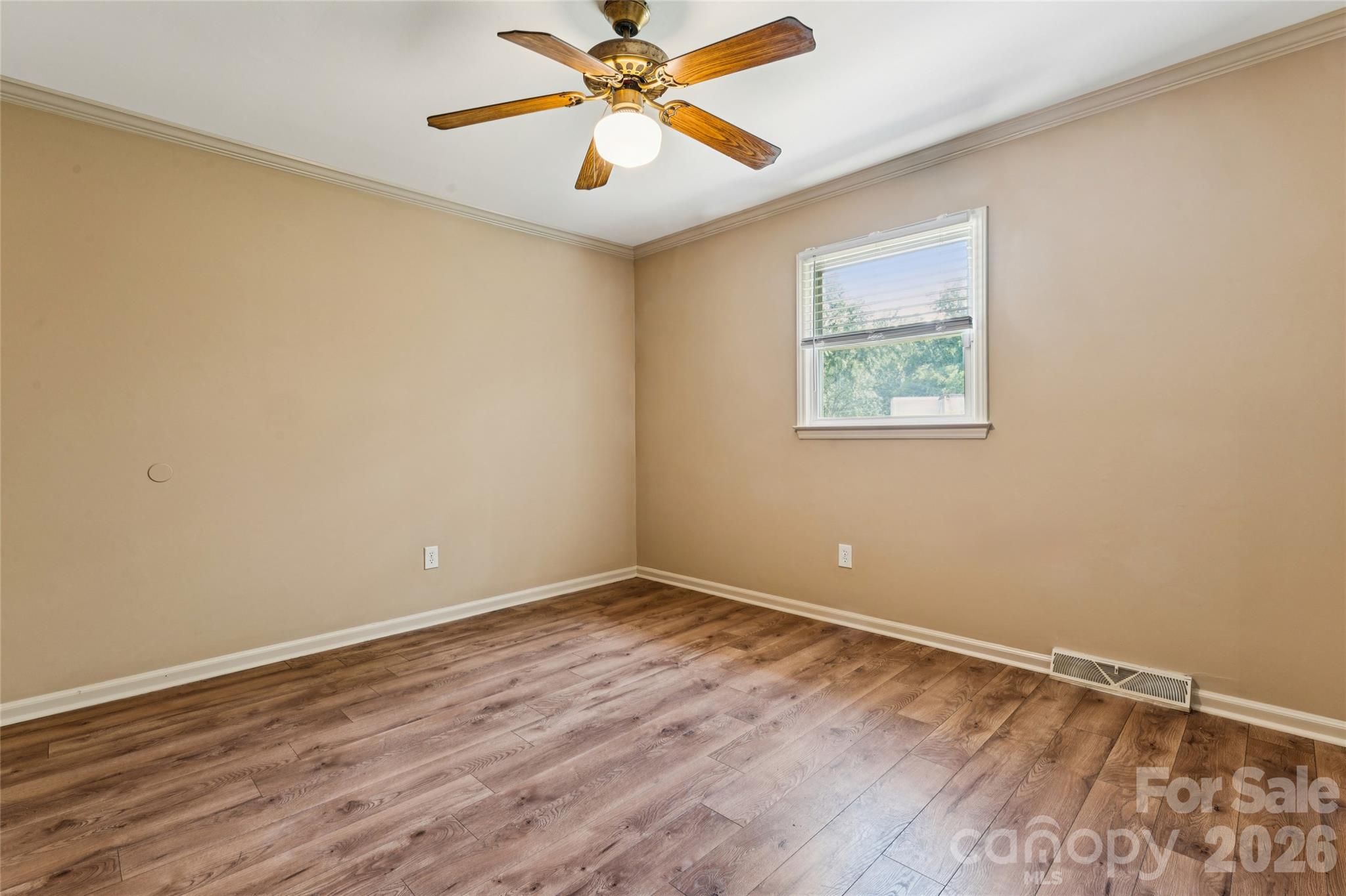 5560 Roberta Road Property Photo 18