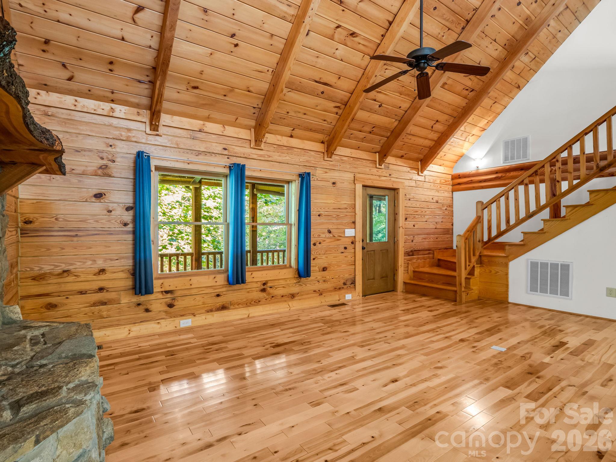 124 Starling Lane Property Photo 4