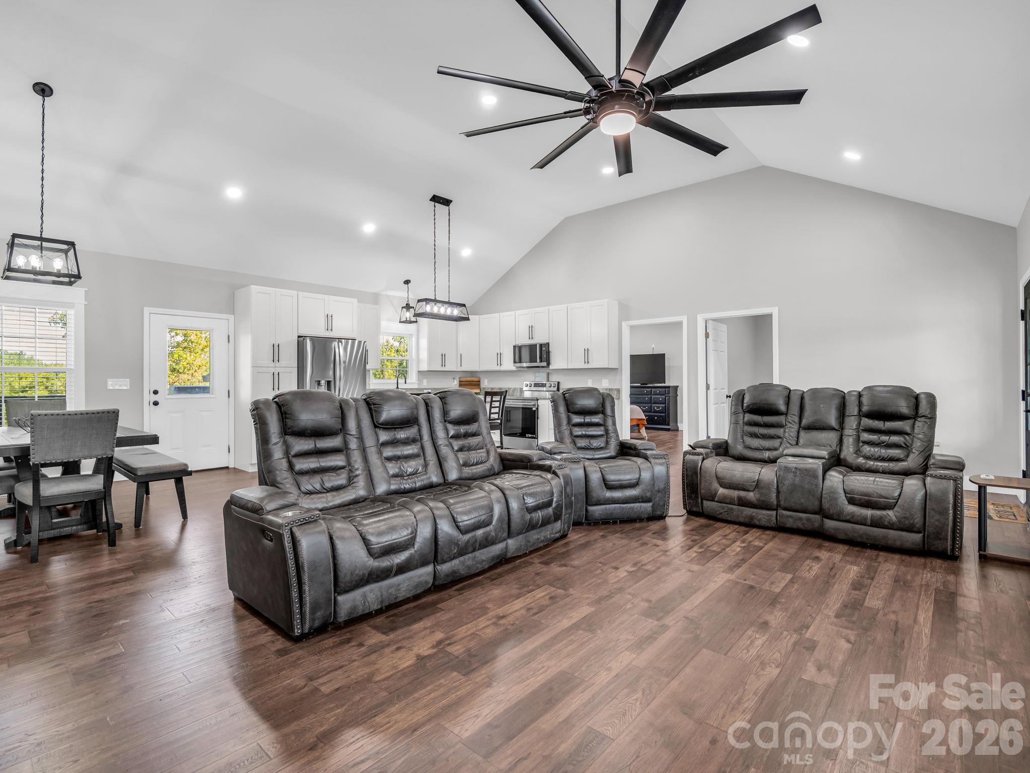 1854 Baber Road Property Photo 7