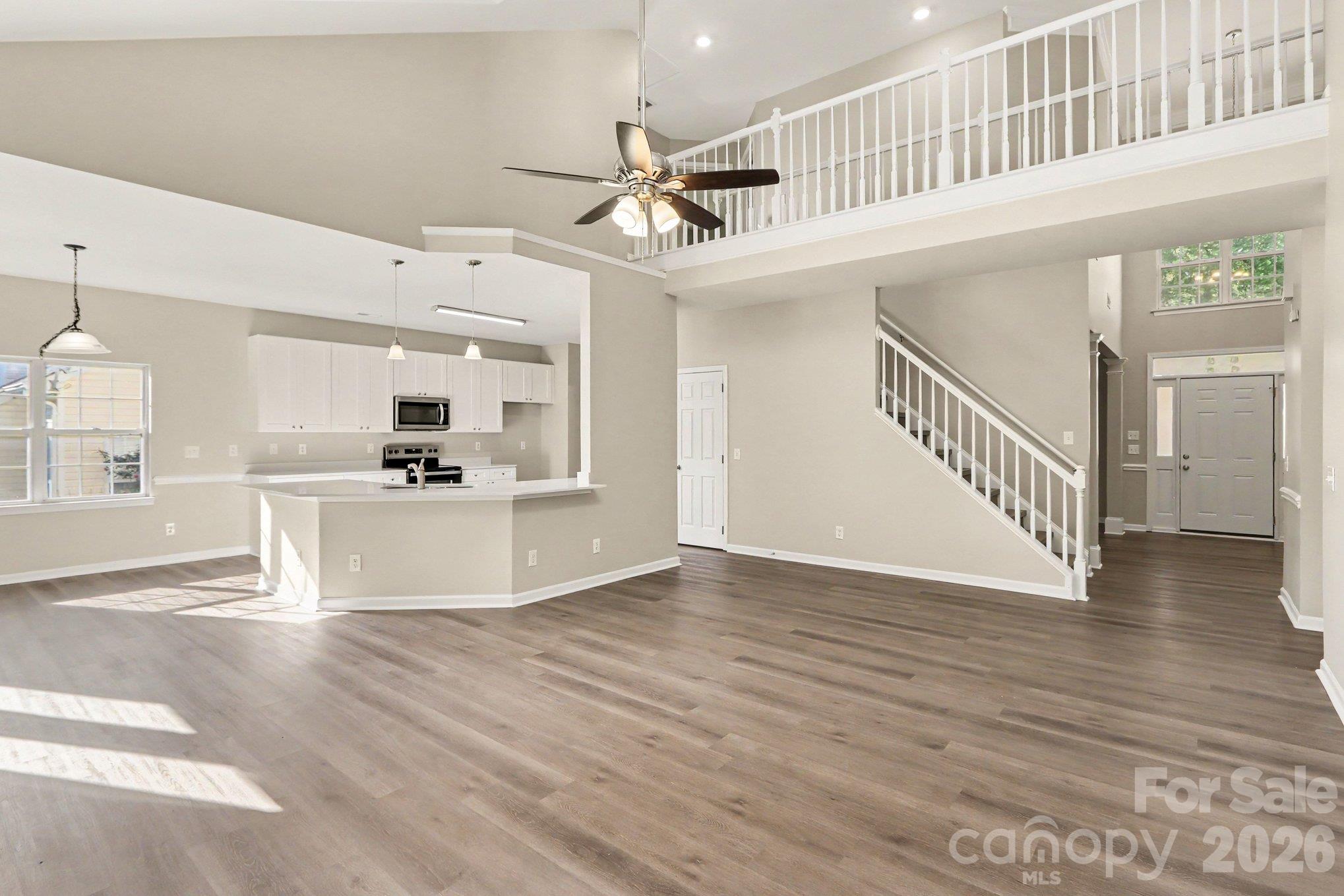 6820 Sweetfield Drive Property Photo 4