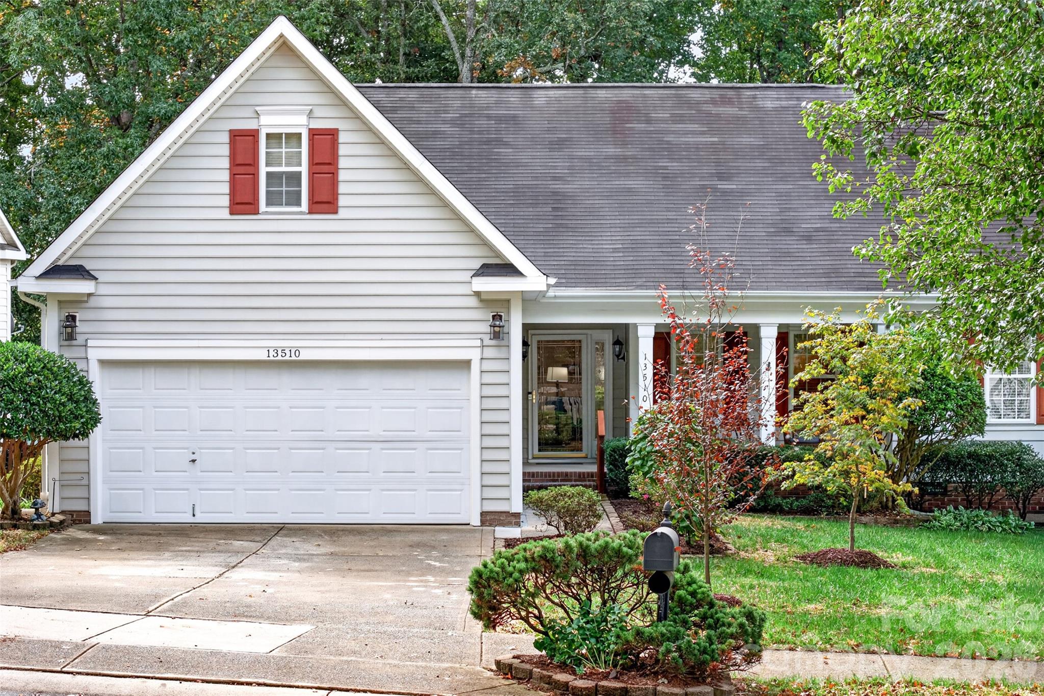 13510 Damson Drive Property Photo 4