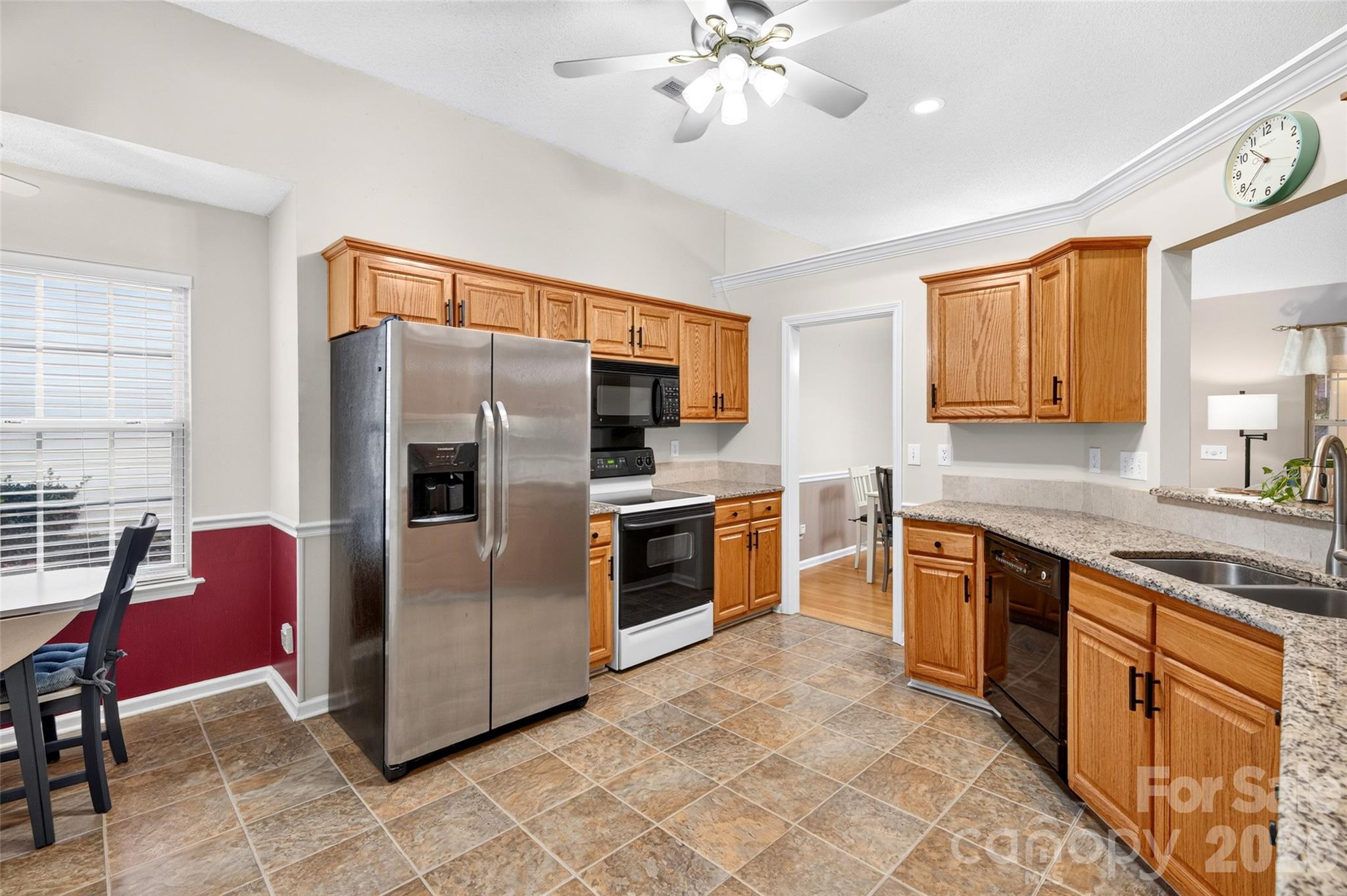 13510 Damson Drive Property Photo 11