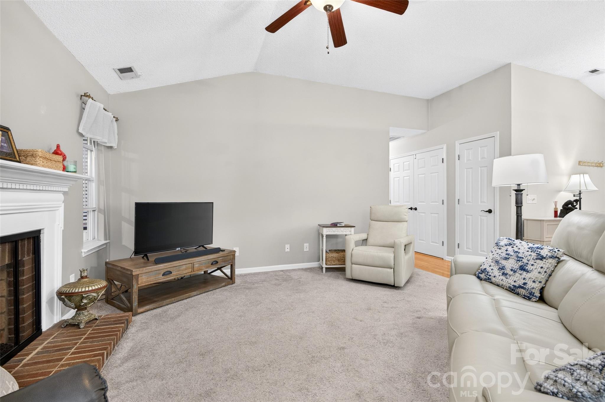 13510 Damson Drive Property Photo 18