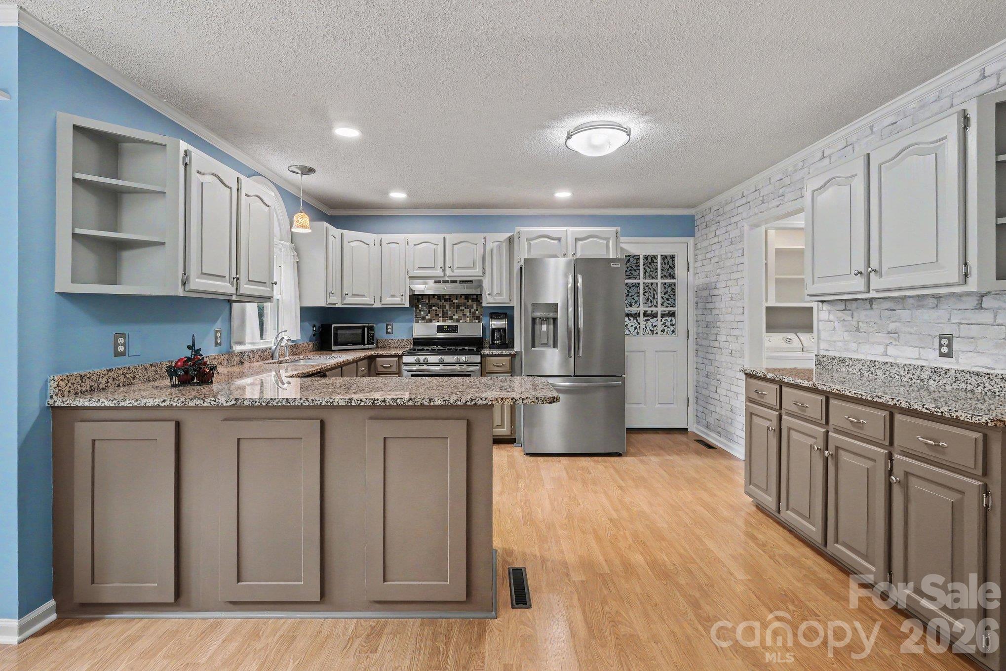 1312 Bennington Drive Property Photo 16