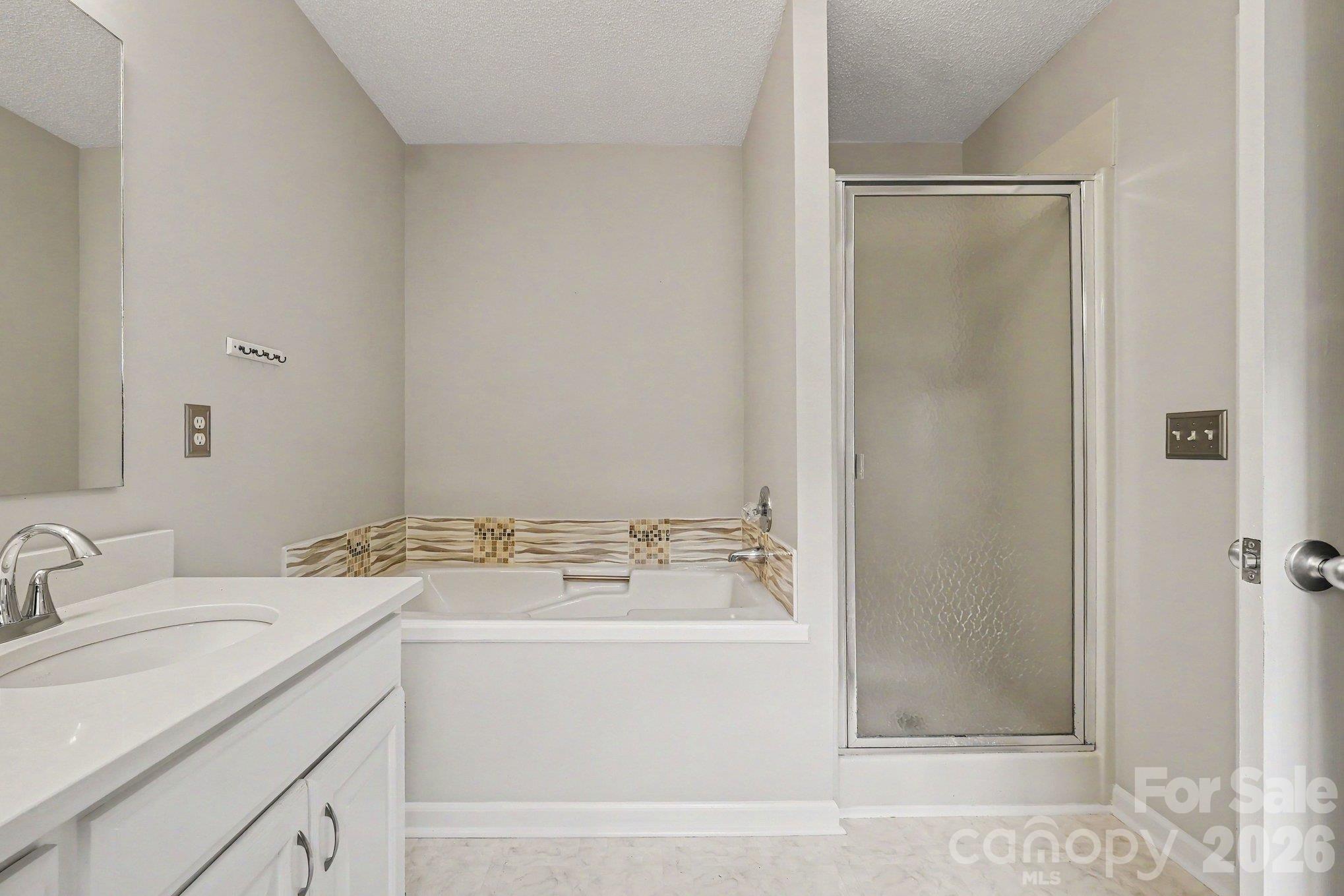 1312 Bennington Drive Property Photo 23
