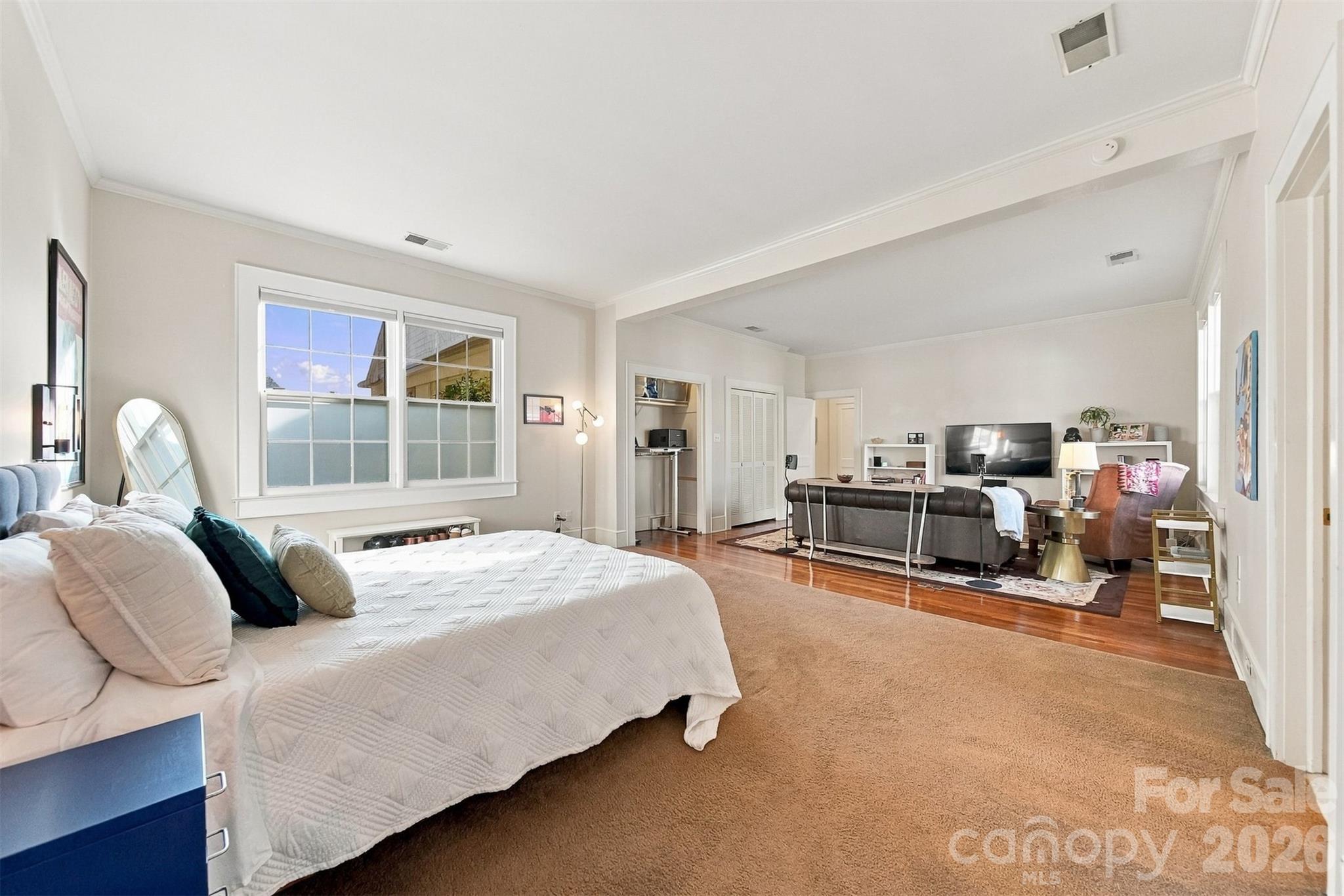 416 Kentwood Street Property Photo 14