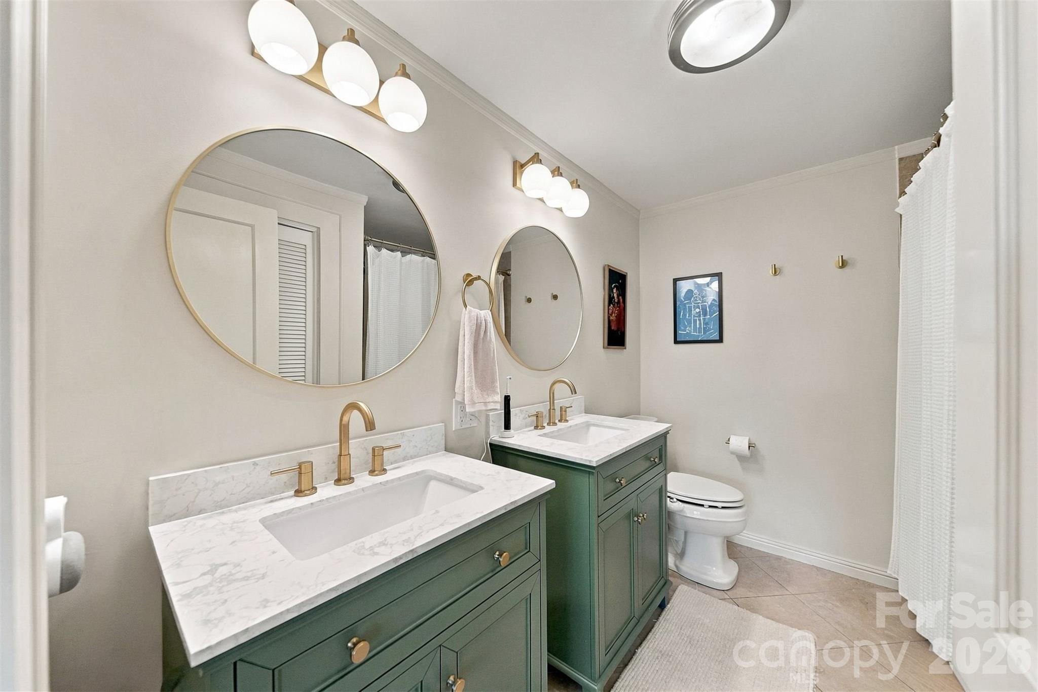 416 Kentwood Street Property Photo 17