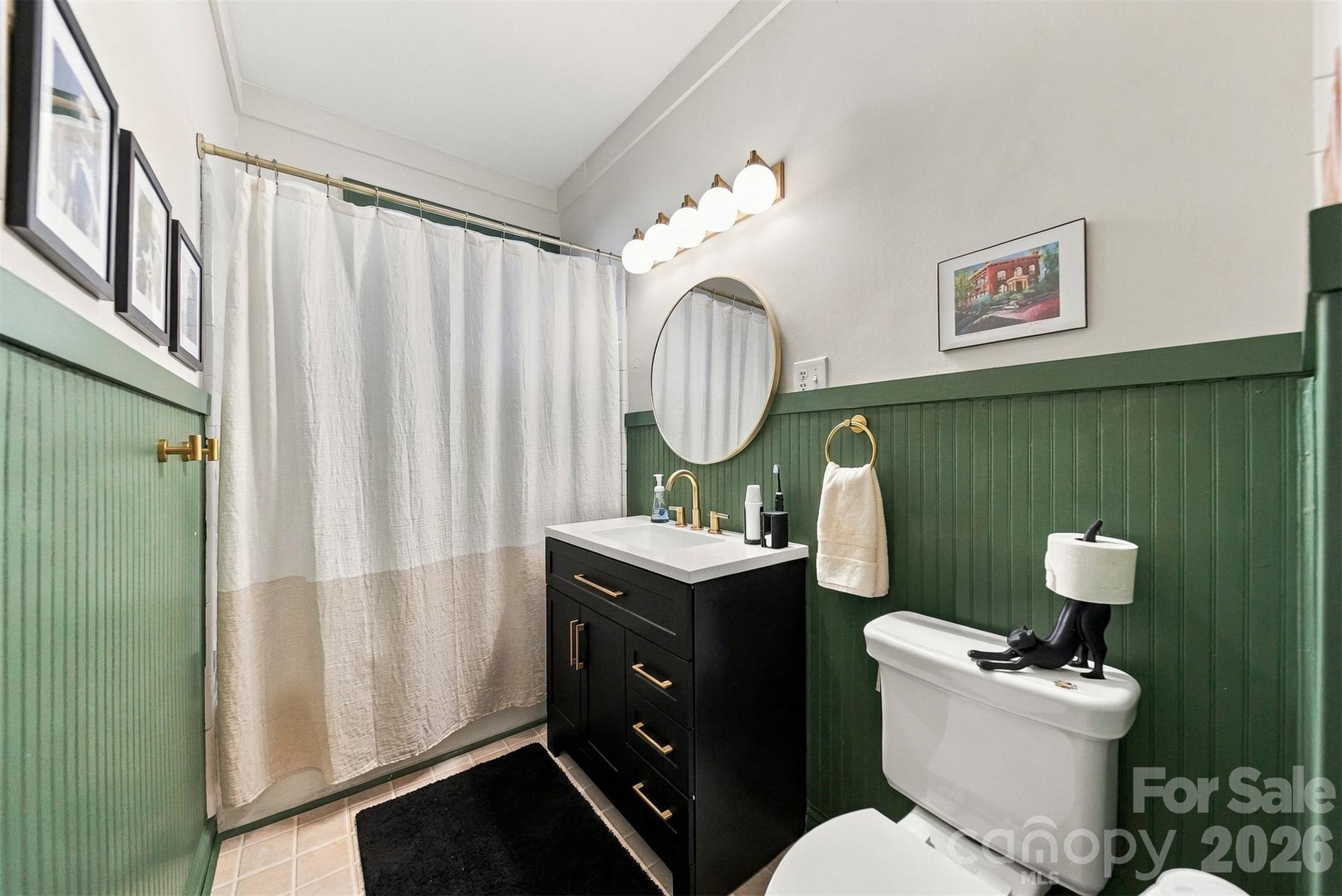 416 Kentwood Street Property Photo 20