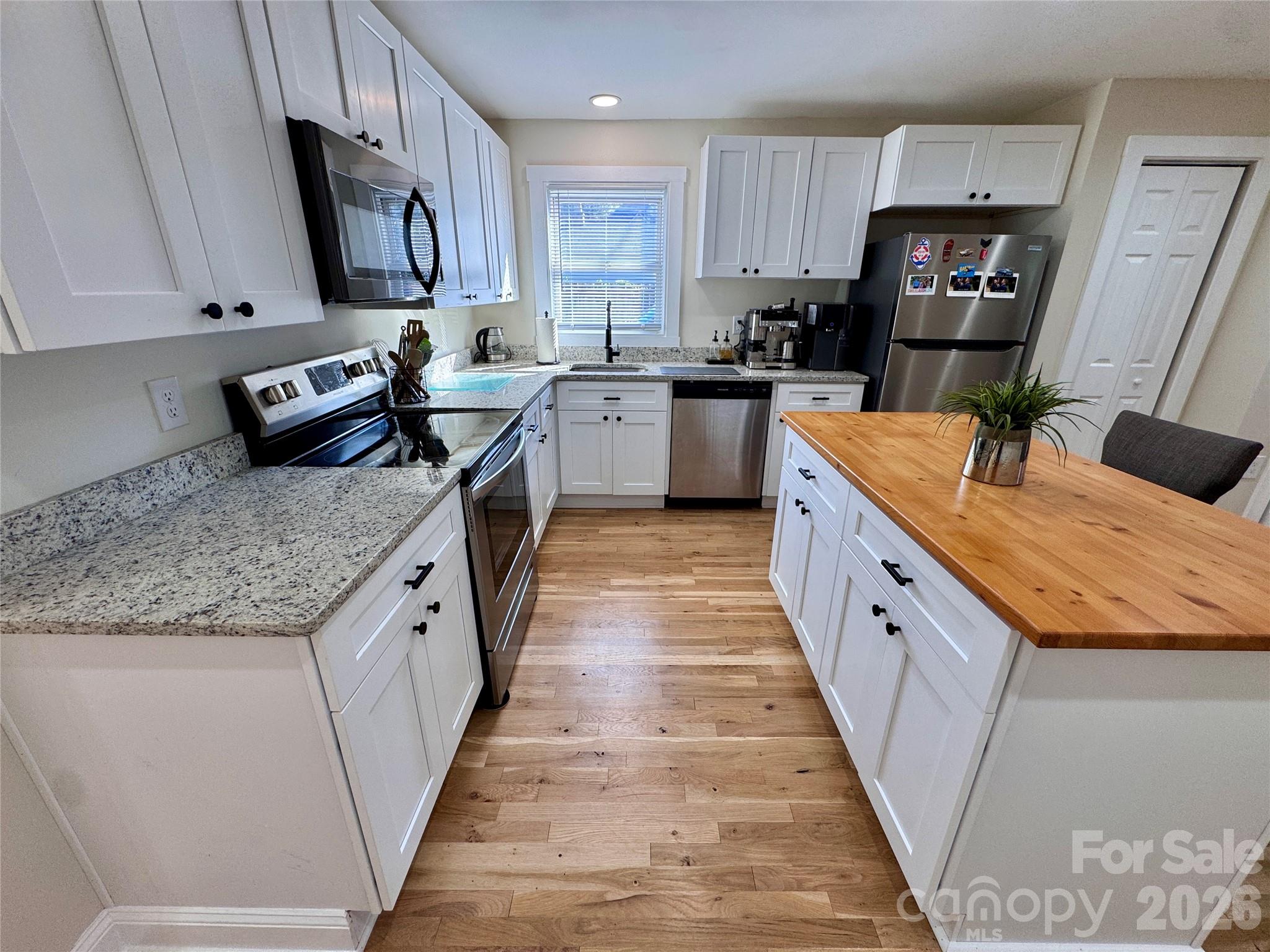 613 Gum Street Property Photo 5