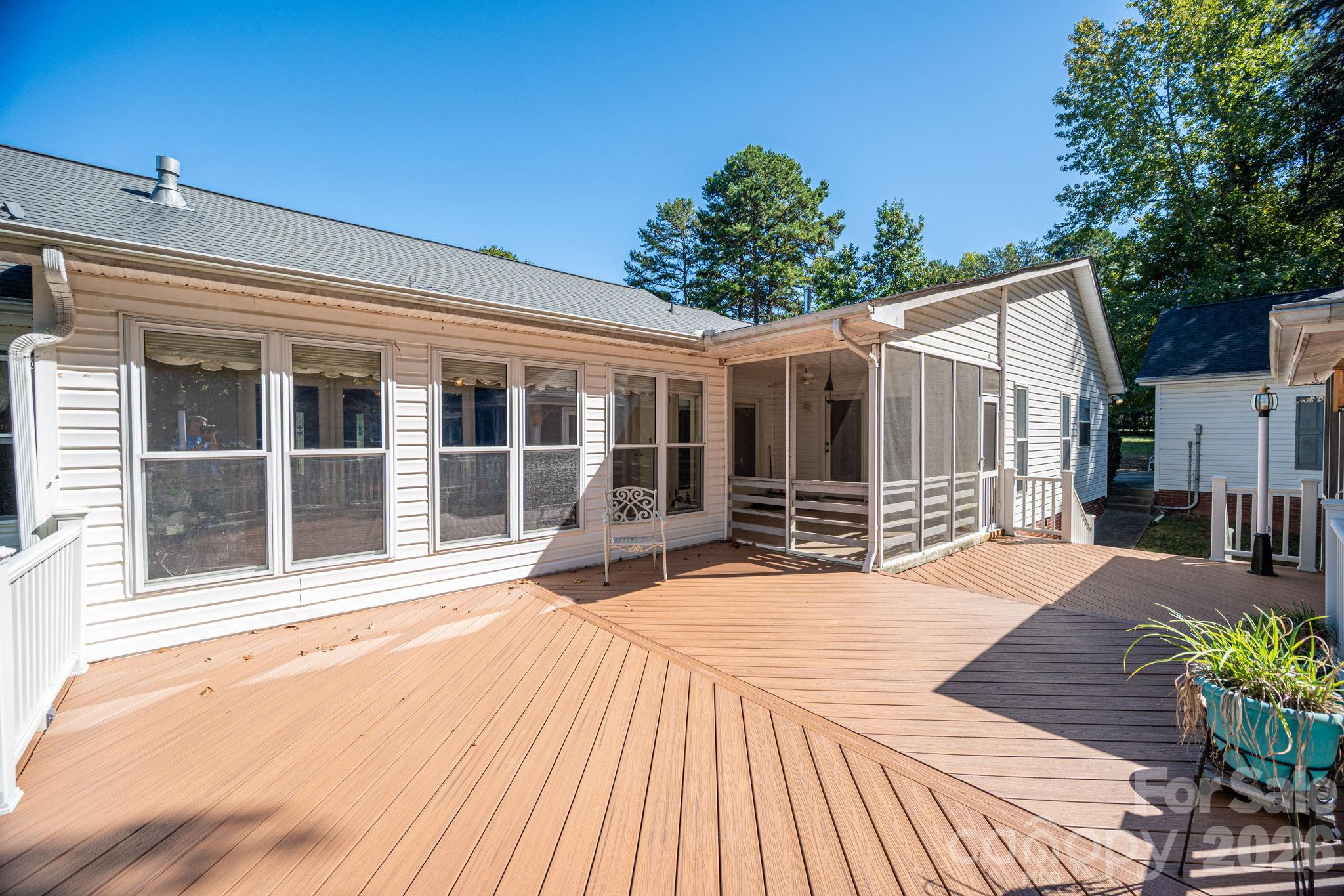 2545 Les Lane Property Photo 7