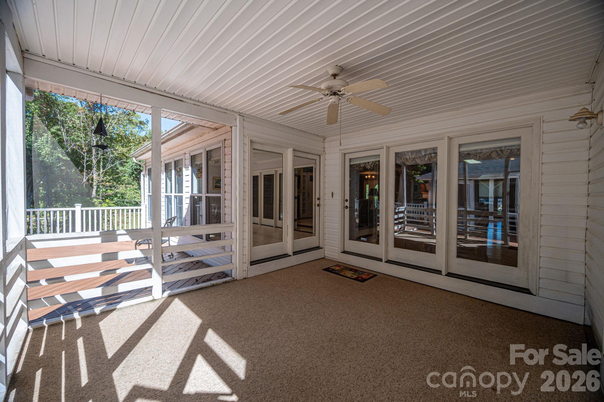 2545 Les Lane Property Photo 9