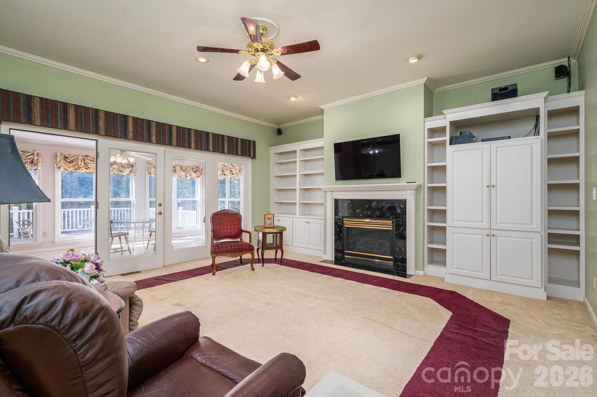 2545 Les Lane Property Photo 17