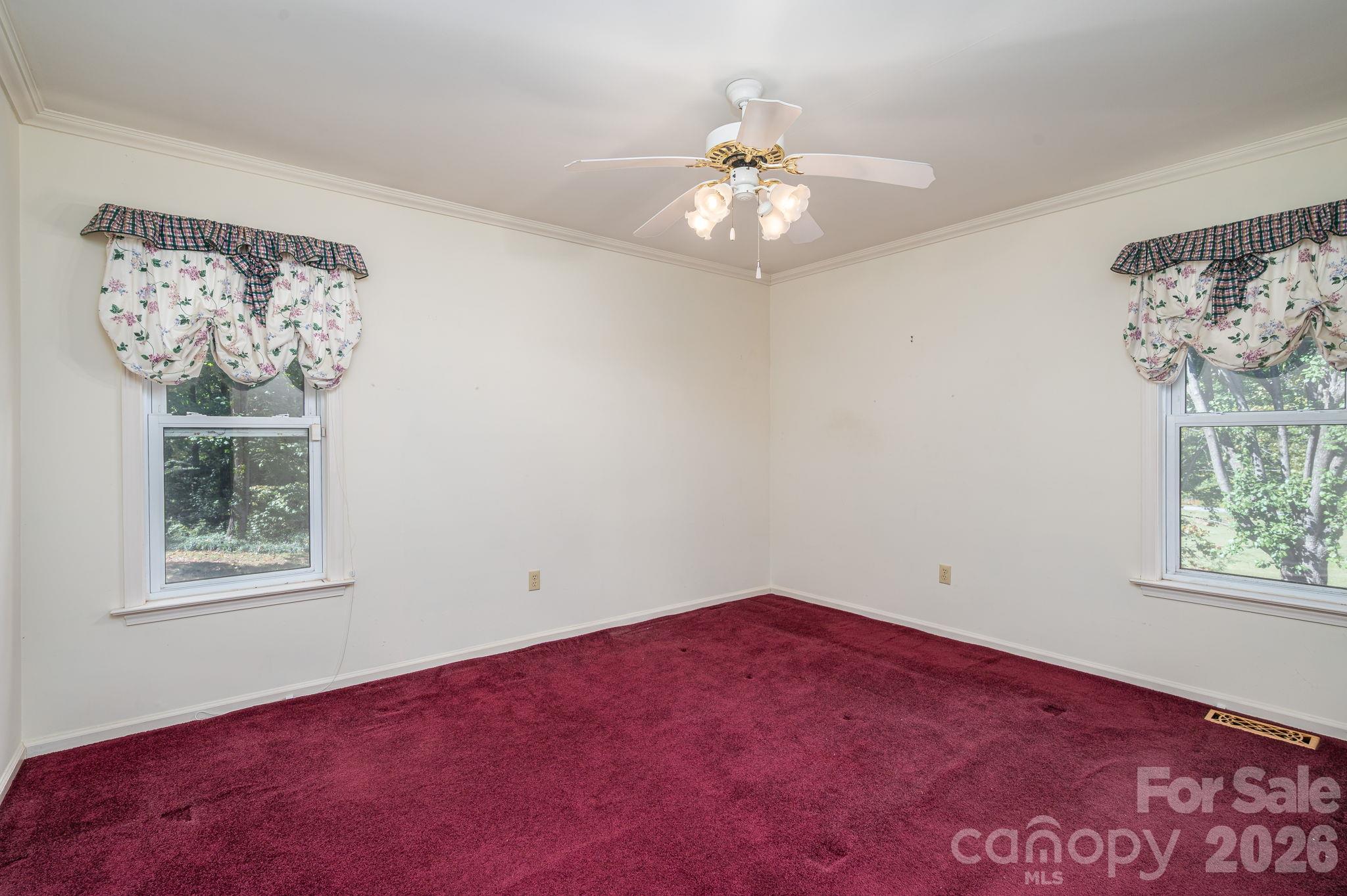 2545 Les Lane Property Photo 36