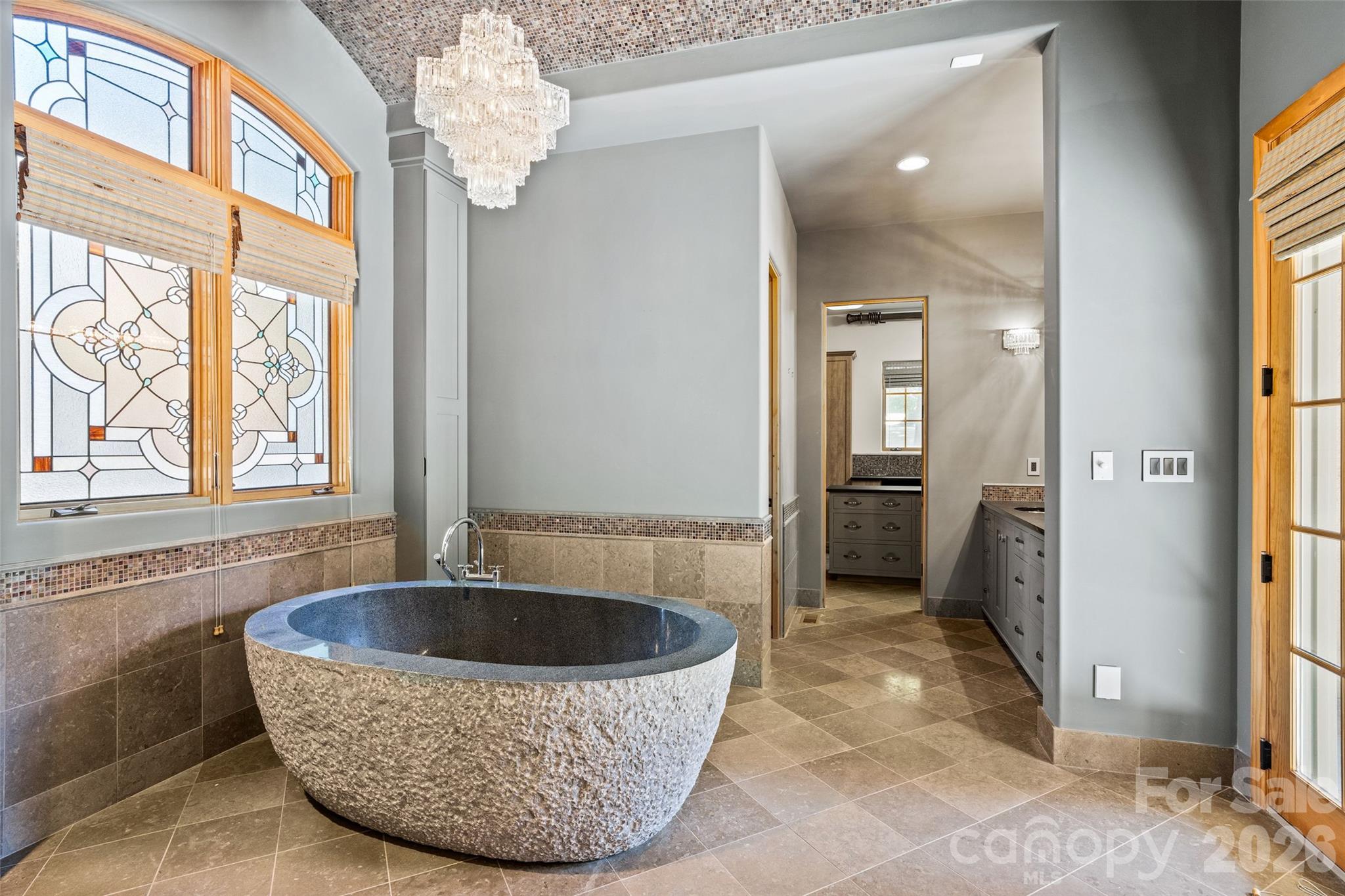 408 Oakmont Lane Property Photo 16