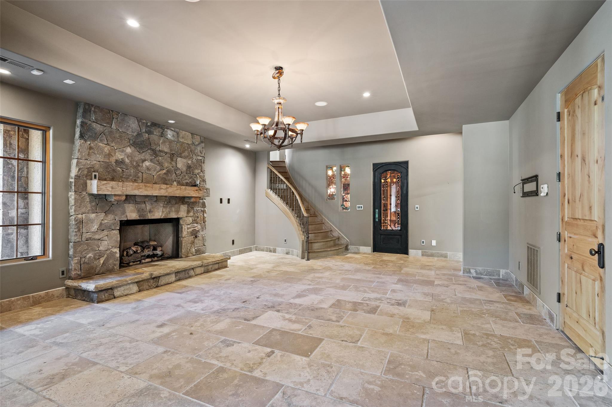 408 Oakmont Lane Property Photo 26