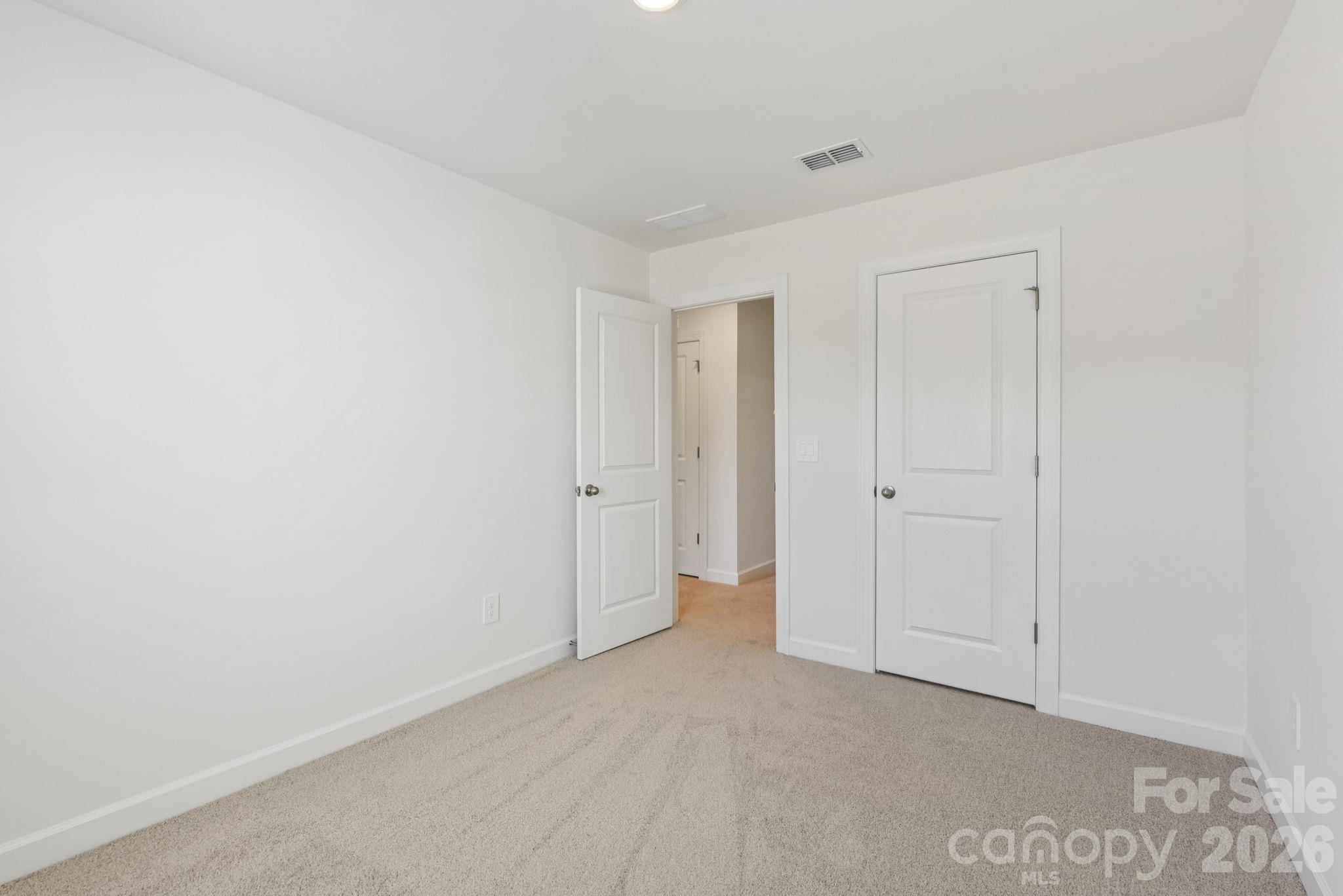 476 Markridge Loop Property Photo 12