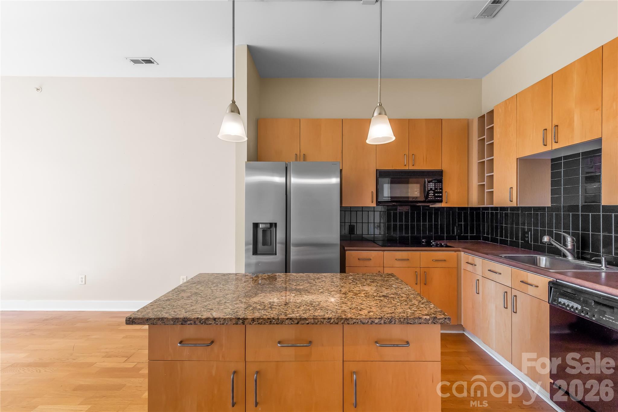 708 N Davidson Street Property Photo 5