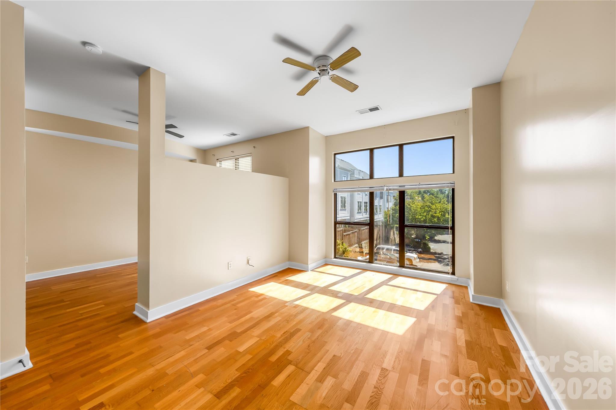 708 N Davidson Street Property Photo 10