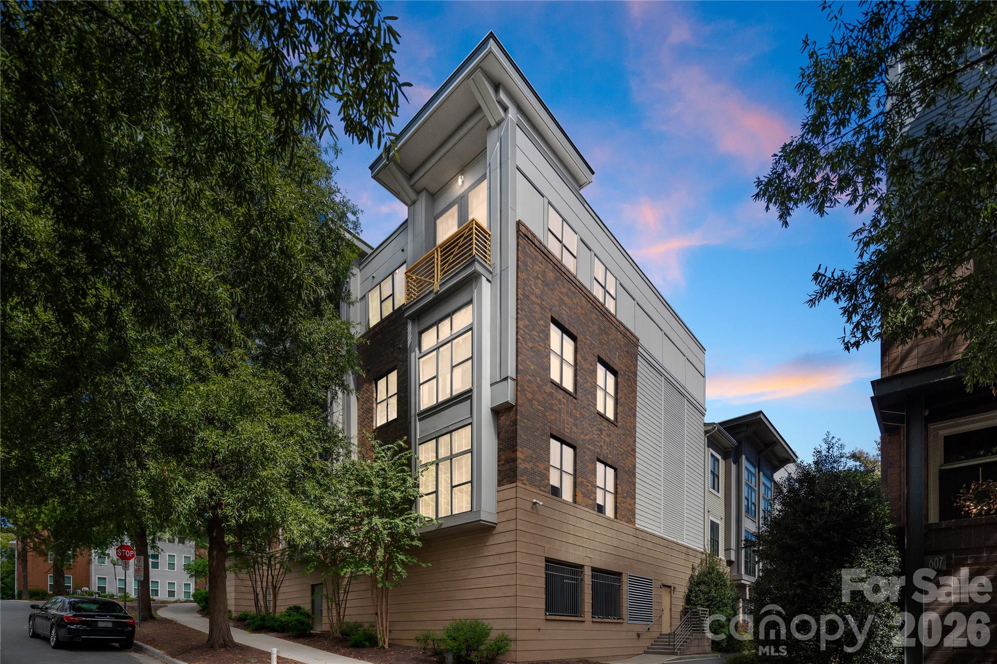 708 N Davidson Street Property Photo 17