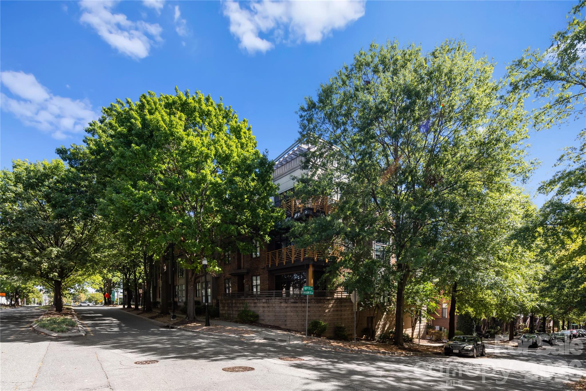 708 N Davidson Street Property Photo 19