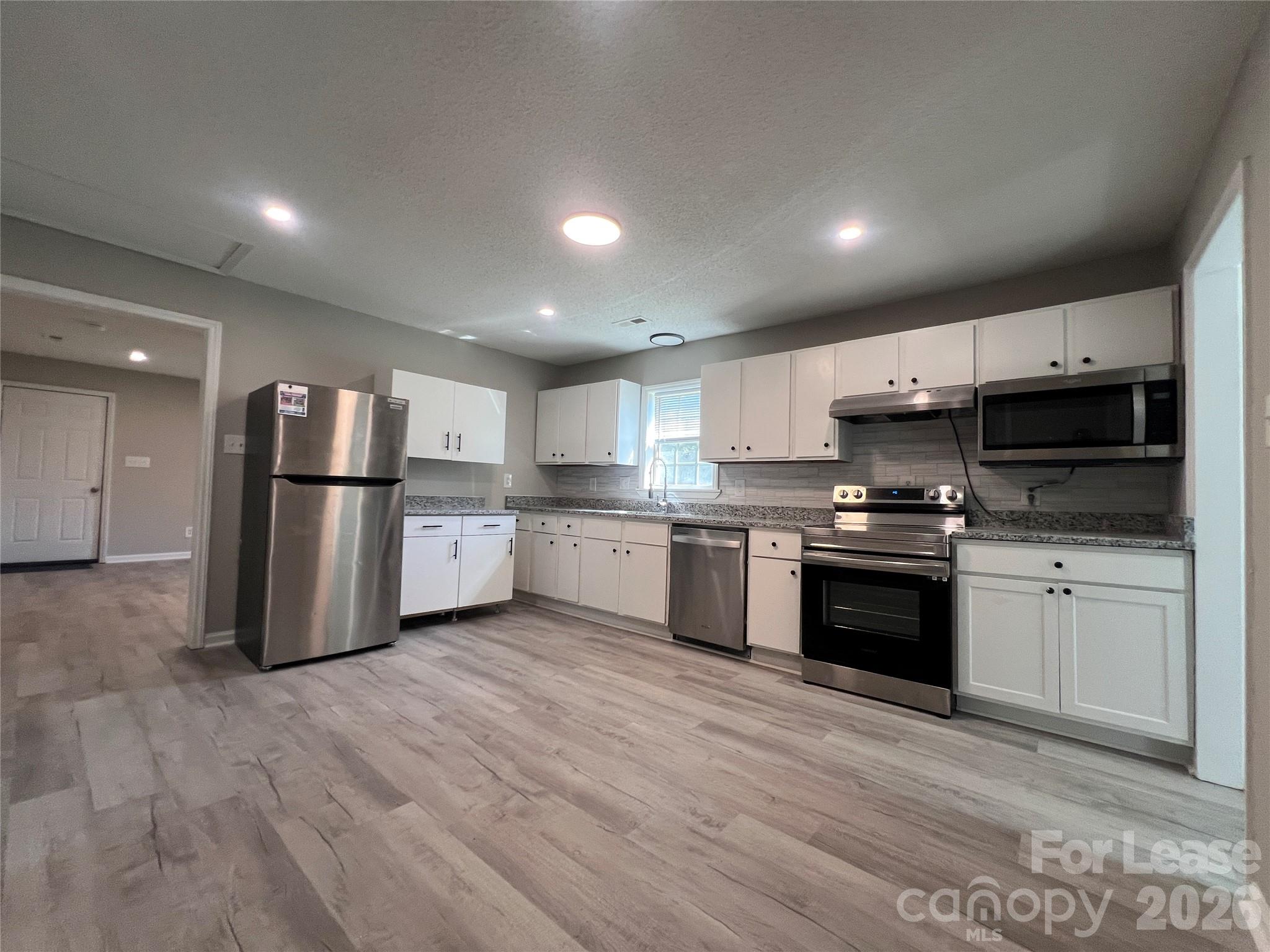 306 E Texas Avenue Property Photo 5