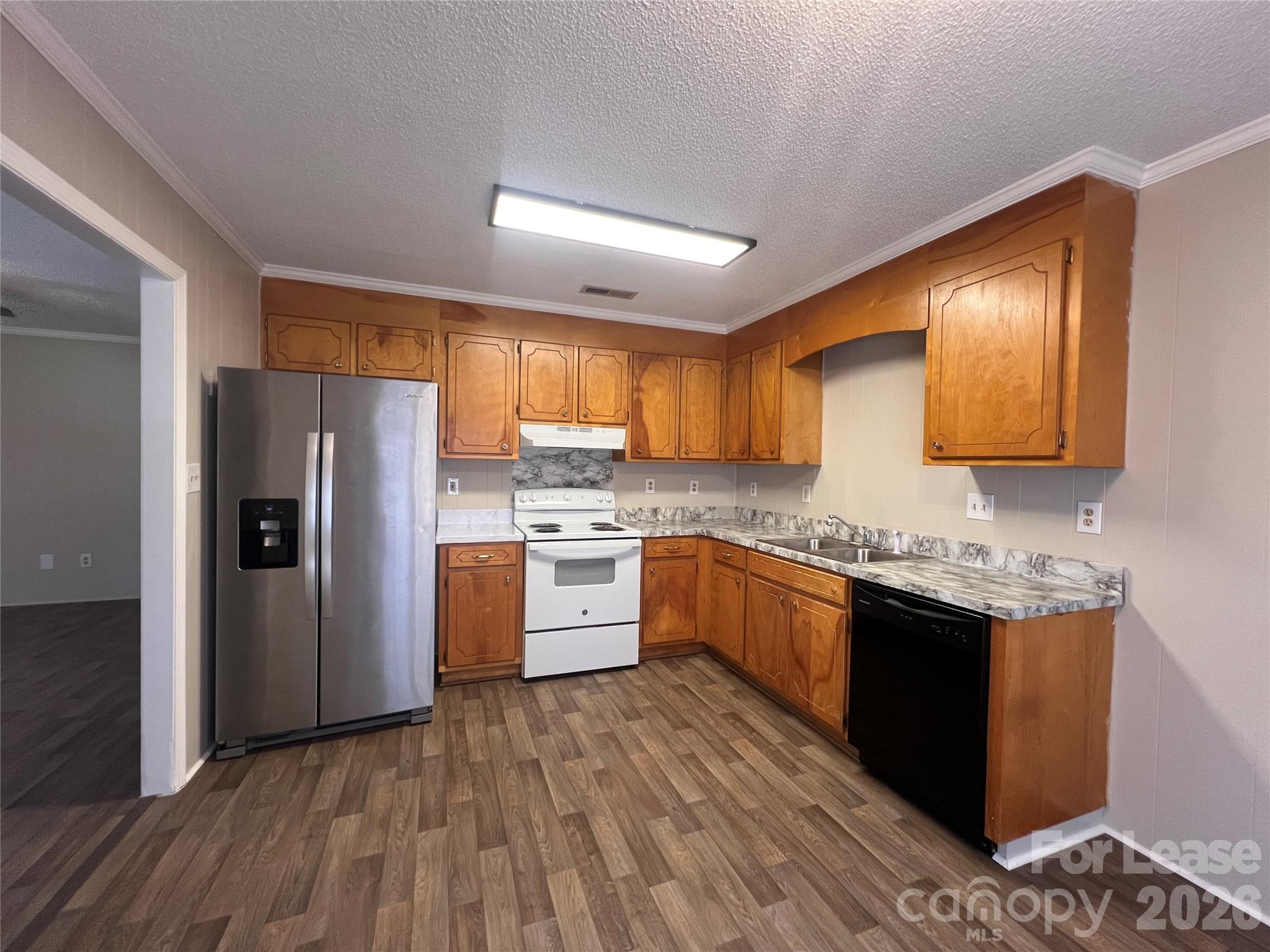 313 E Washington Avenue A Property Photo 4