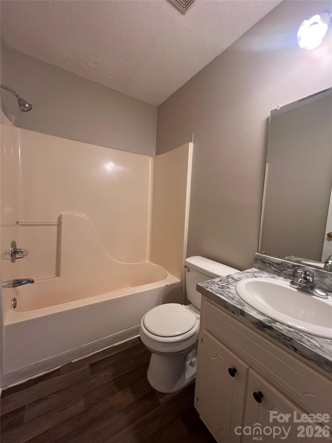 313 E Washington Avenue A Property Photo 9
