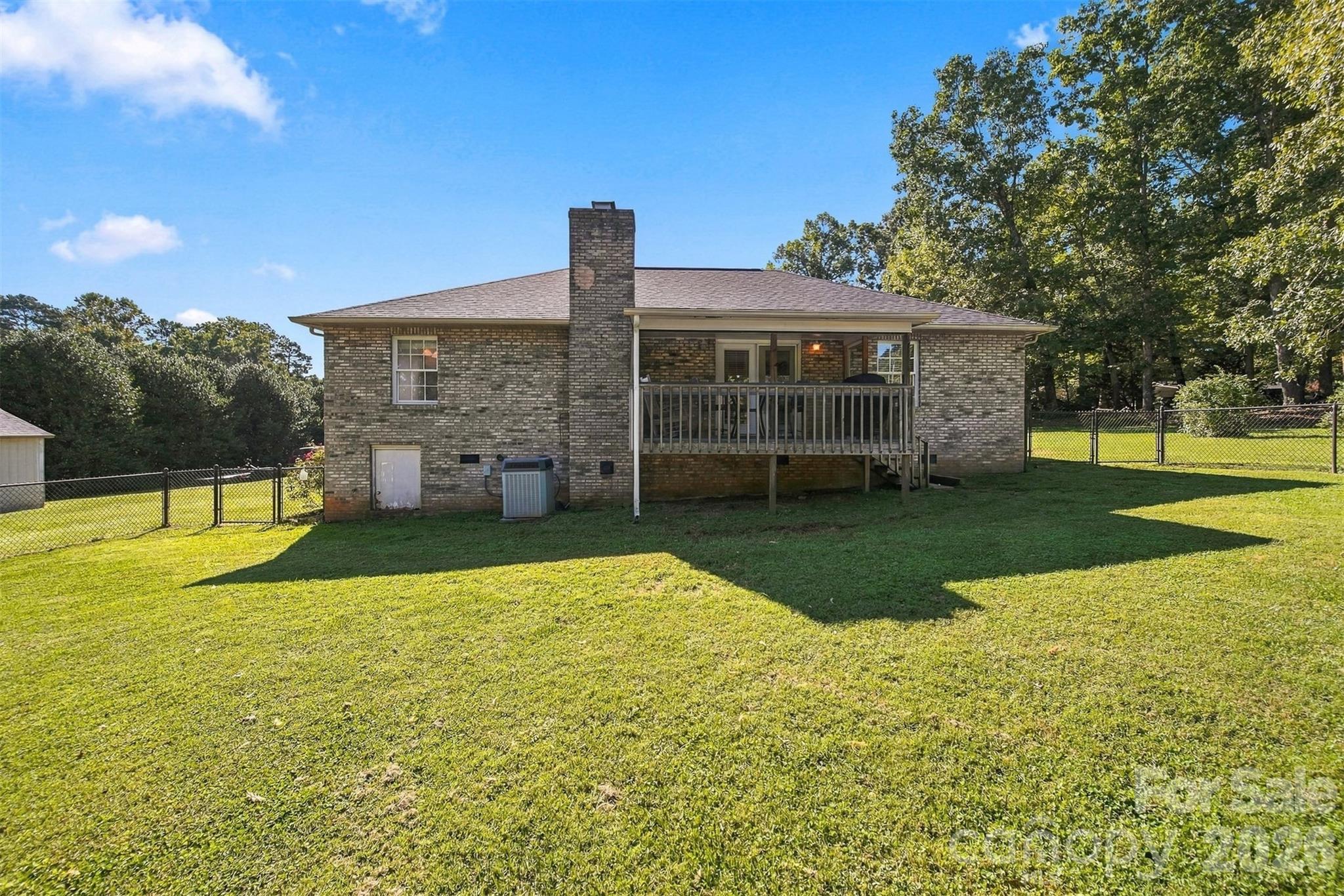 1256 Willow Drive Property Photo 24