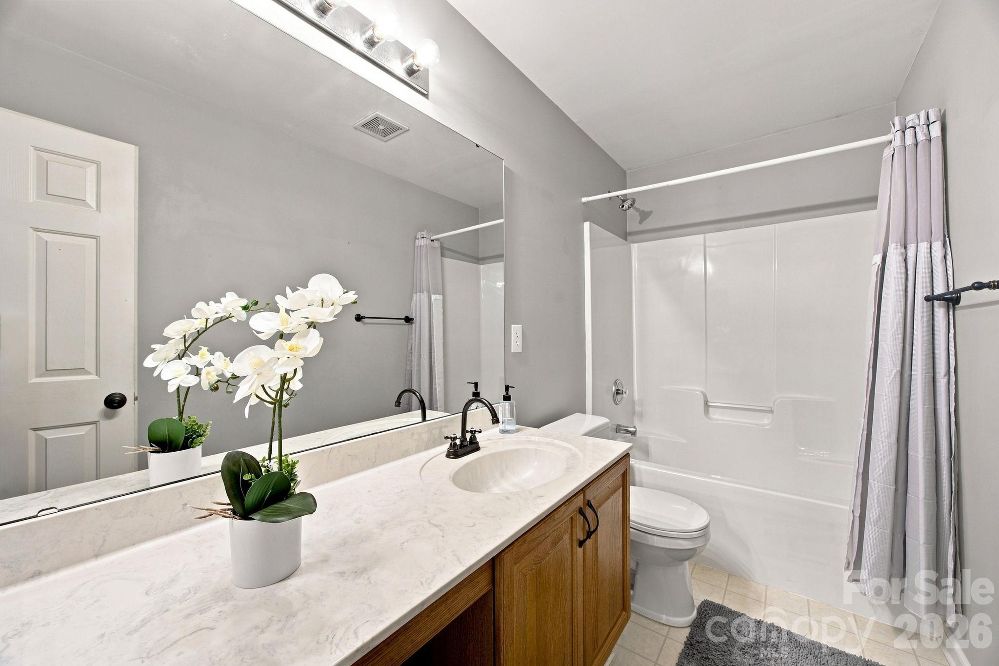 12022 Harmon Lane Property Photo 14