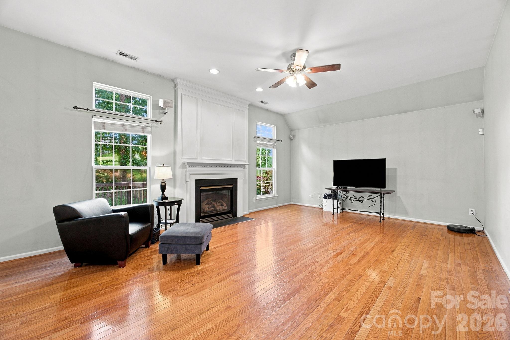 12022 Harmon Lane Property Photo 21