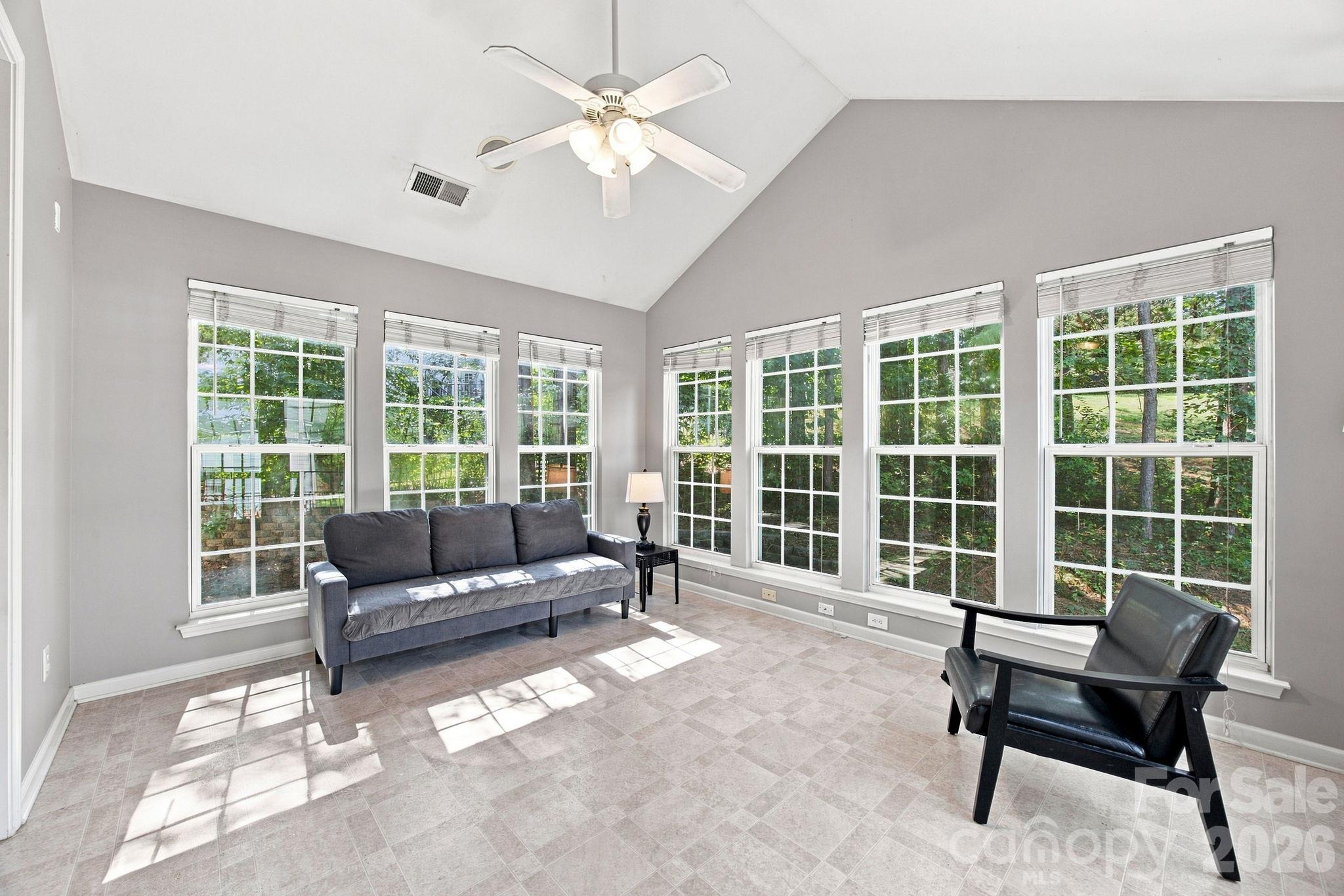 12022 Harmon Lane Property Photo 27