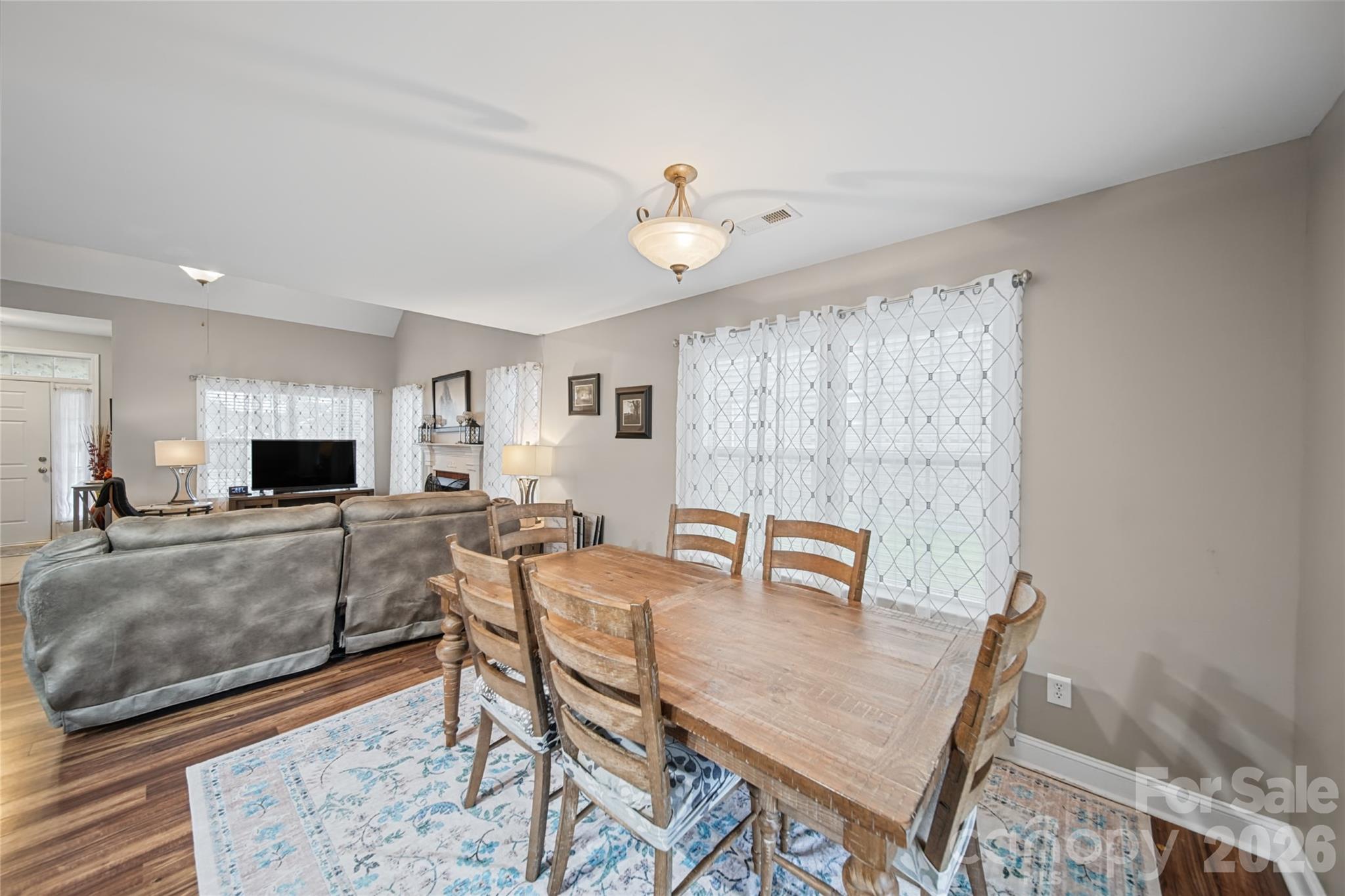 3310 Brickwood Circle Property Photo 7