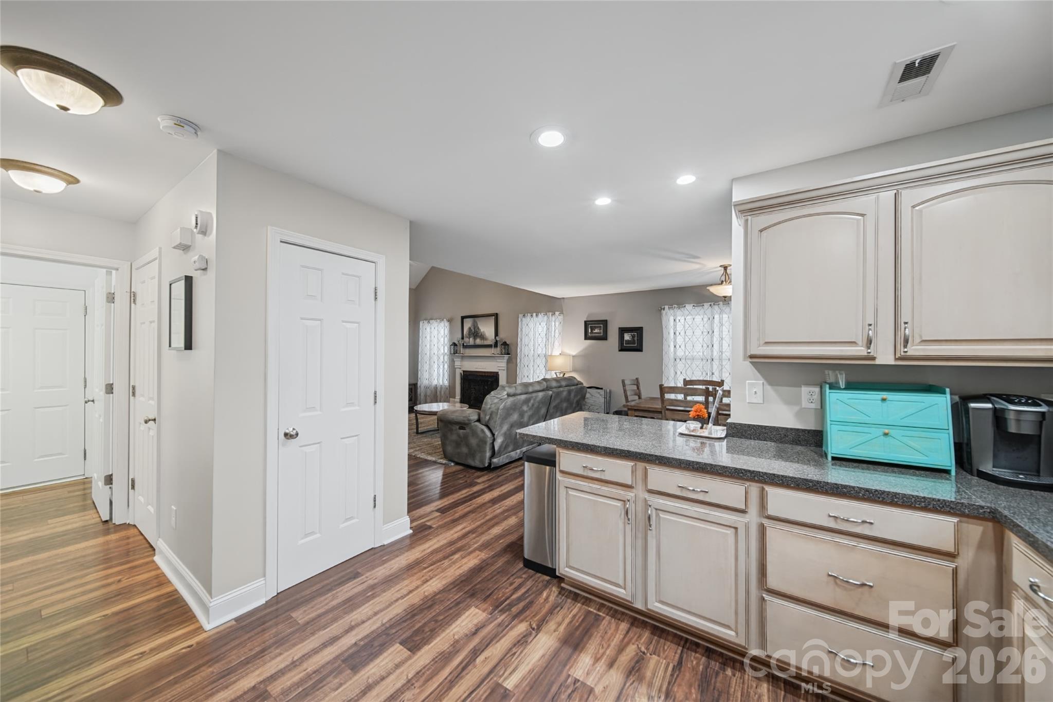 3310 Brickwood Circle Property Photo 16